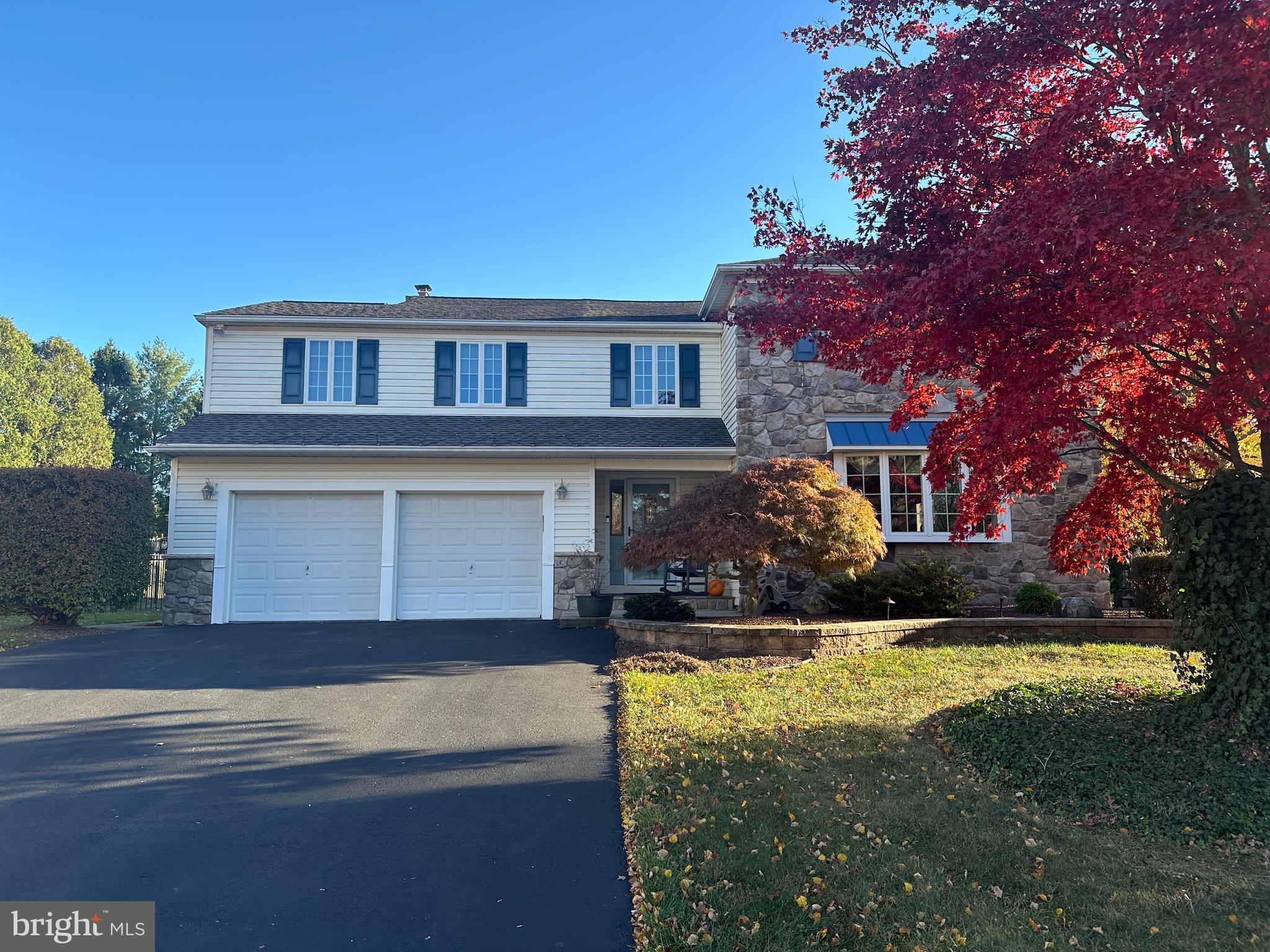 FOX HOLLOW - Residential