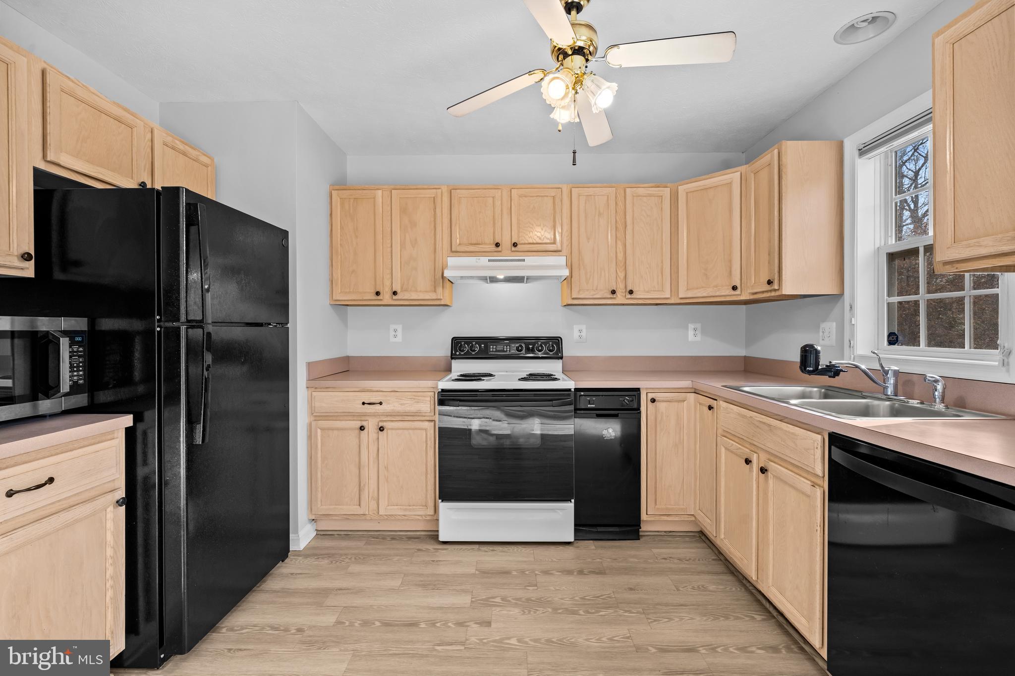 WILLIAMS ESTATES - Residential