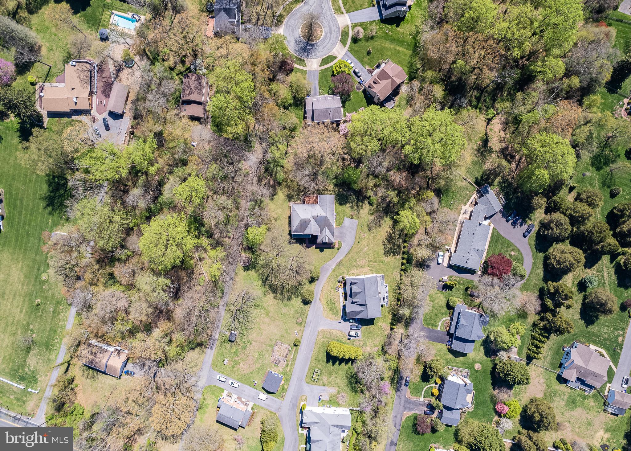 ASHTON MANOR - Residential