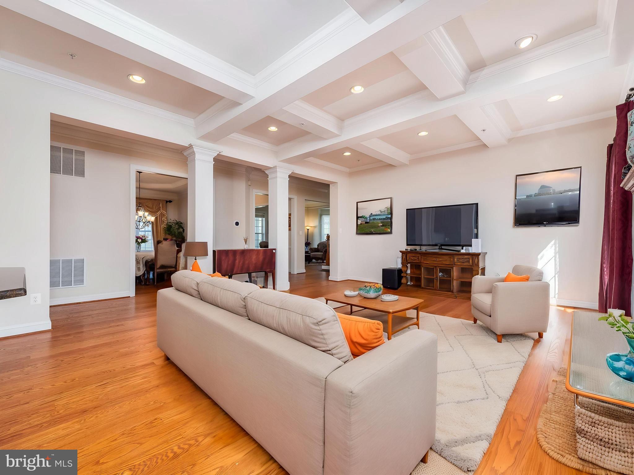 ASHTON MANOR - Residential