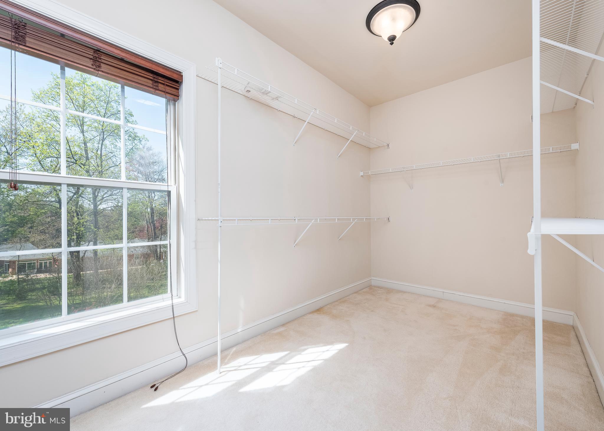 ASHTON MANOR - Residential