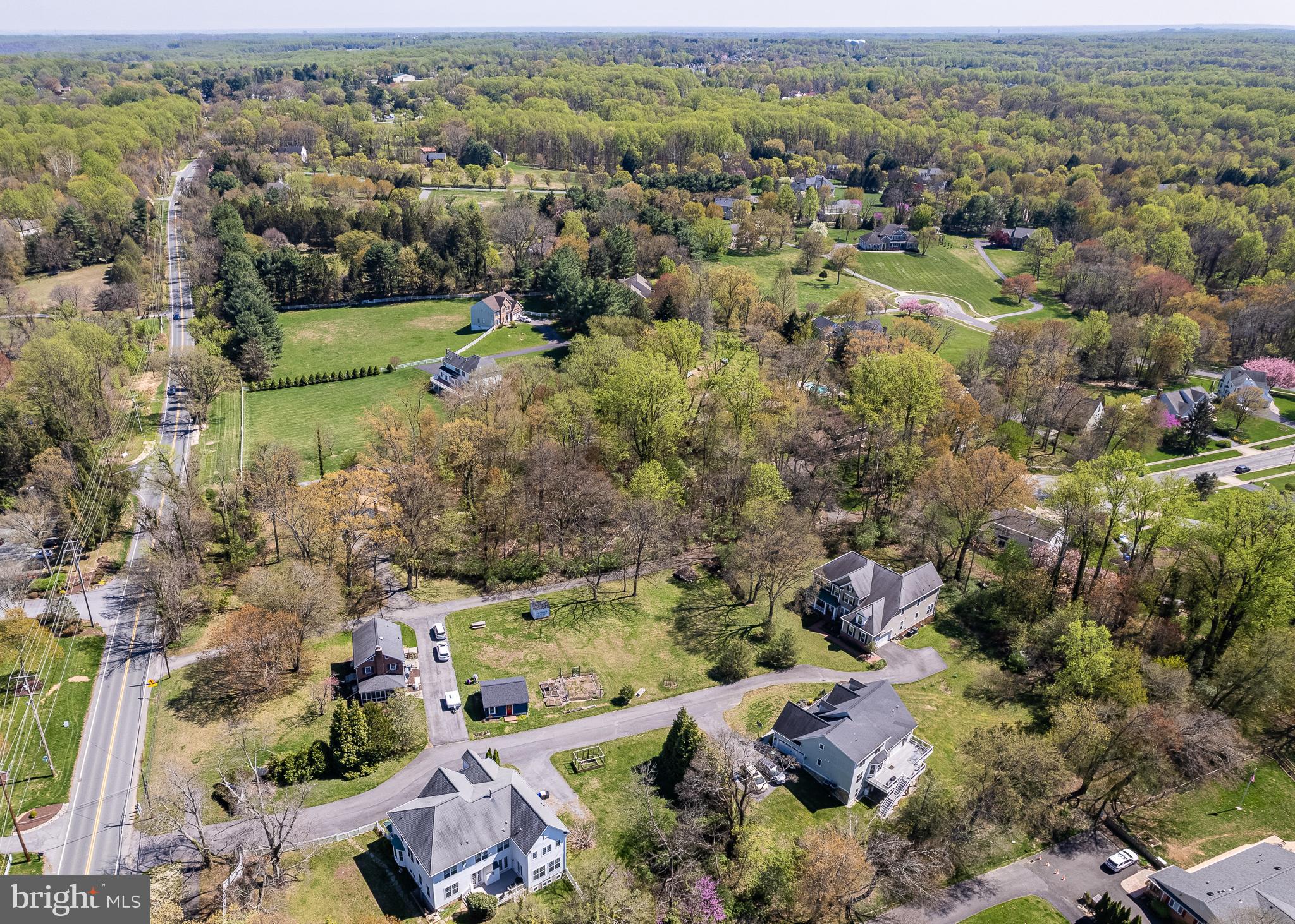 ASHTON MANOR - Residential