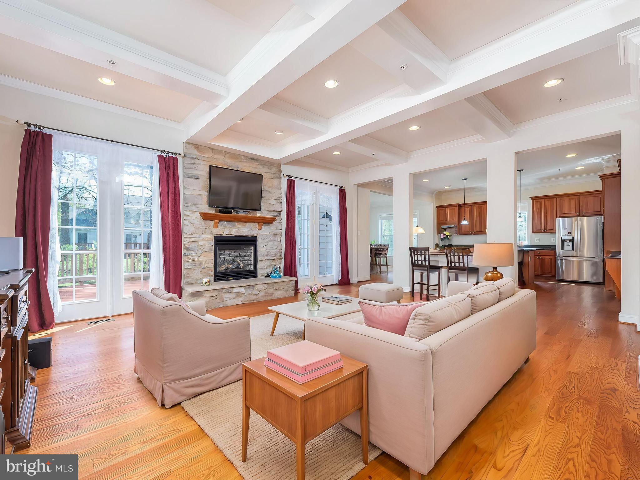 ASHTON MANOR - Residential