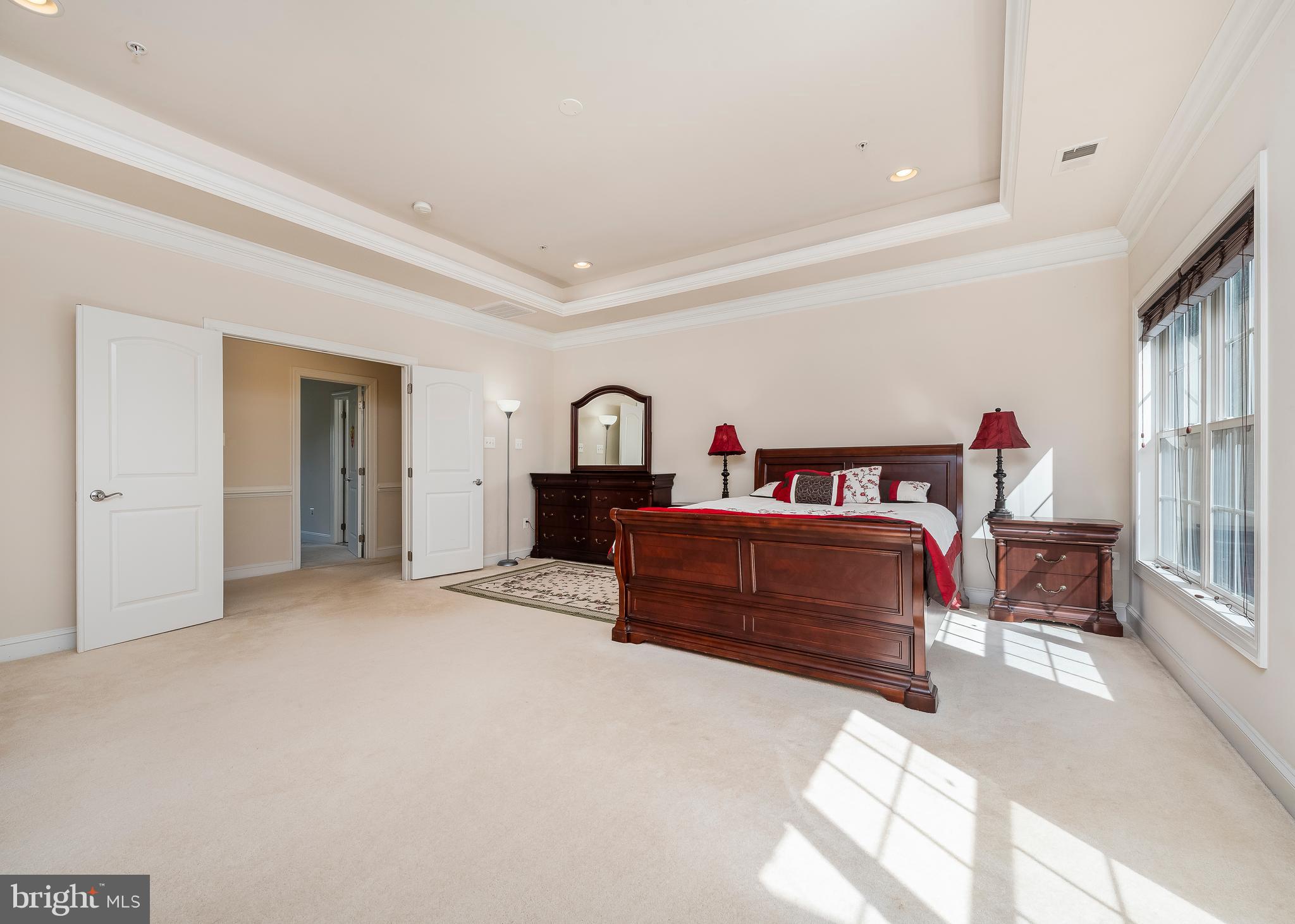 ASHTON MANOR - Residential