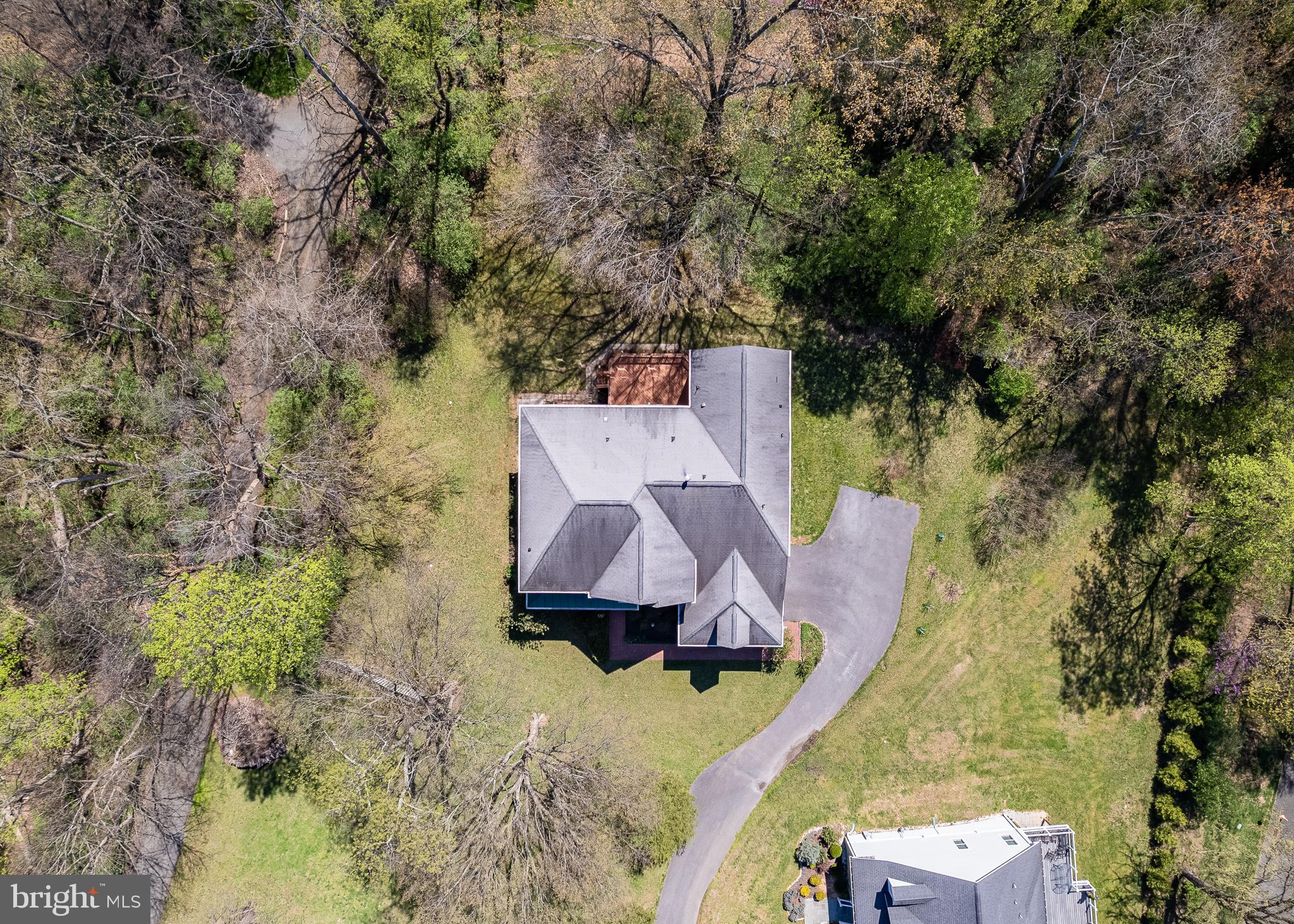ASHTON MANOR - Residential