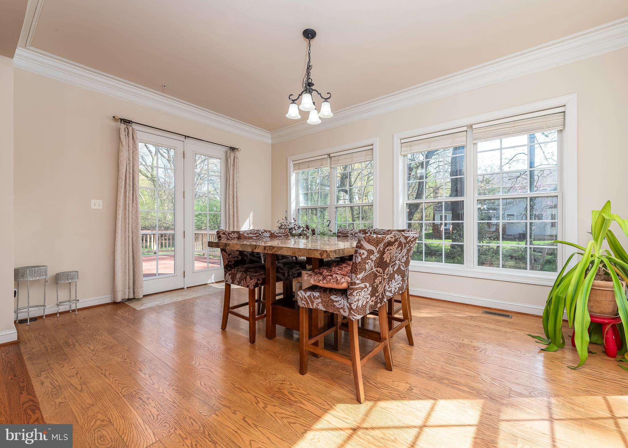 ASHTON MANOR - Residential