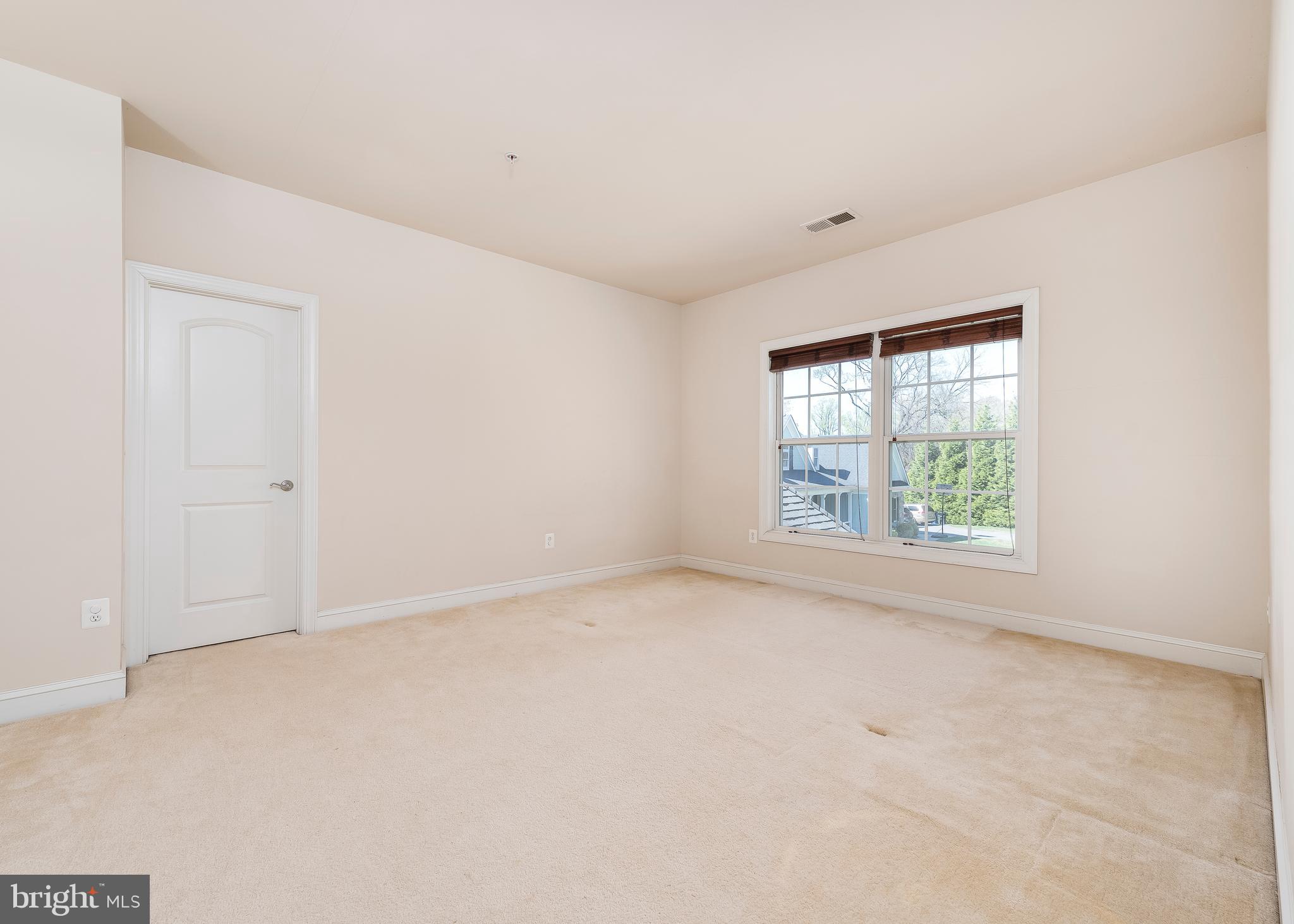 ASHTON MANOR - Residential