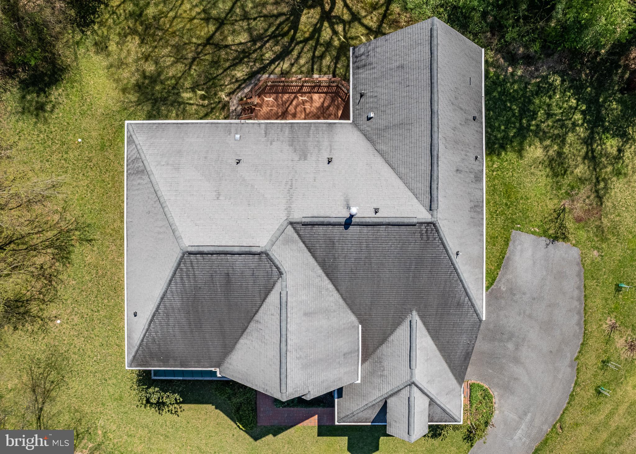 ASHTON MANOR - Residential