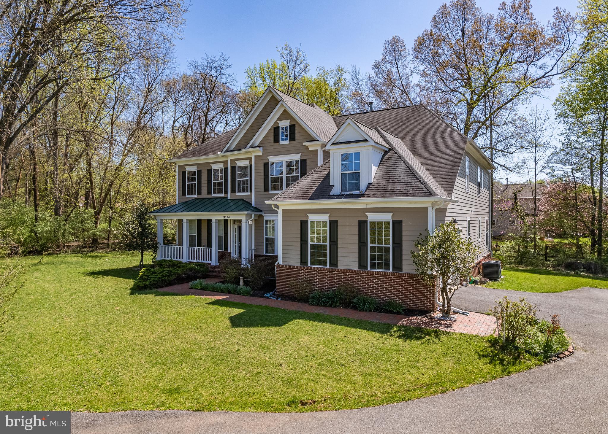 ASHTON MANOR - Residential