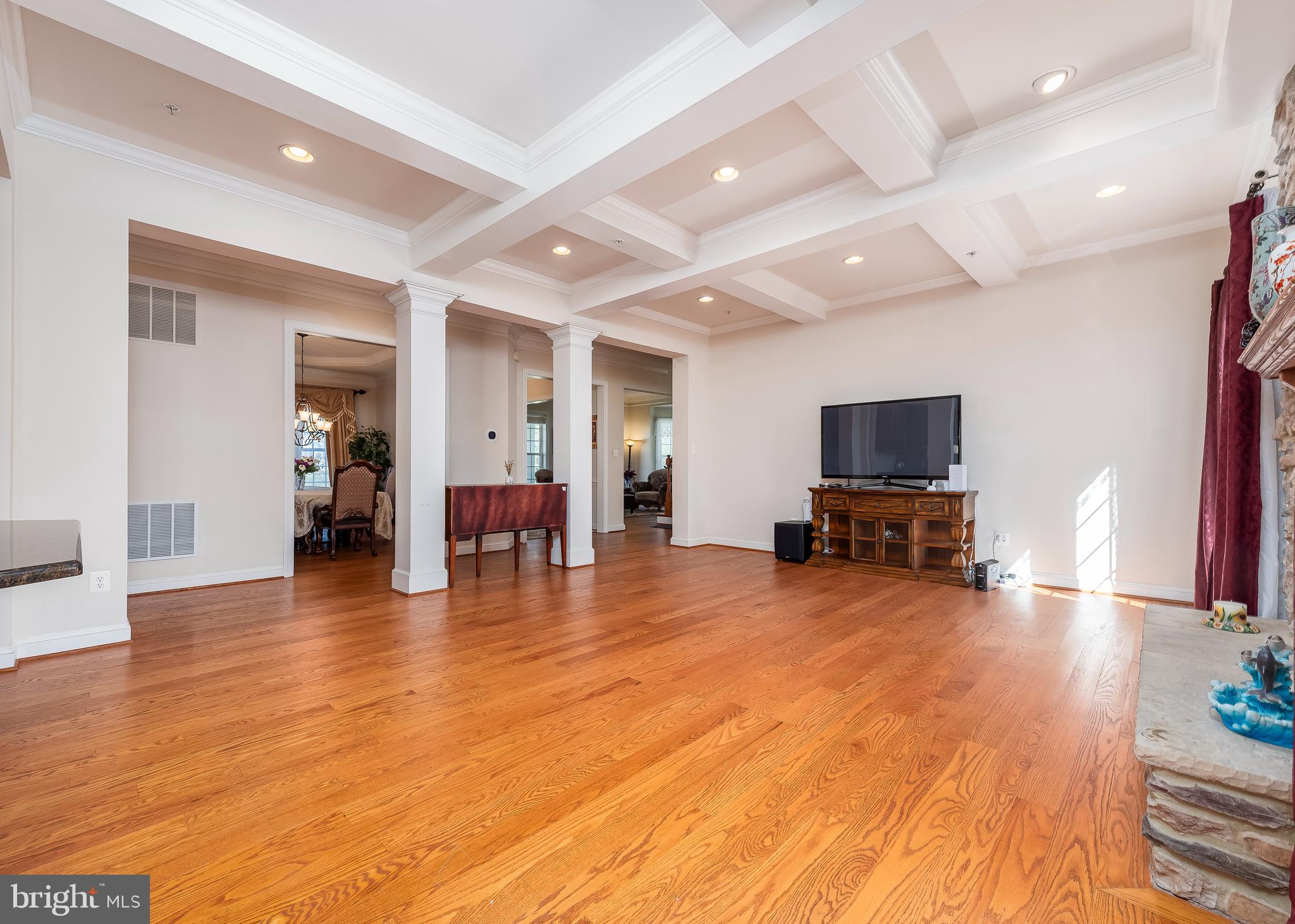 ASHTON MANOR - Residential