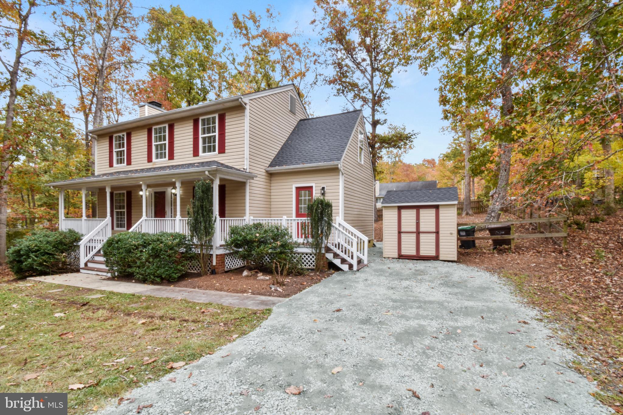 LAKE MONTICELLO - Residential