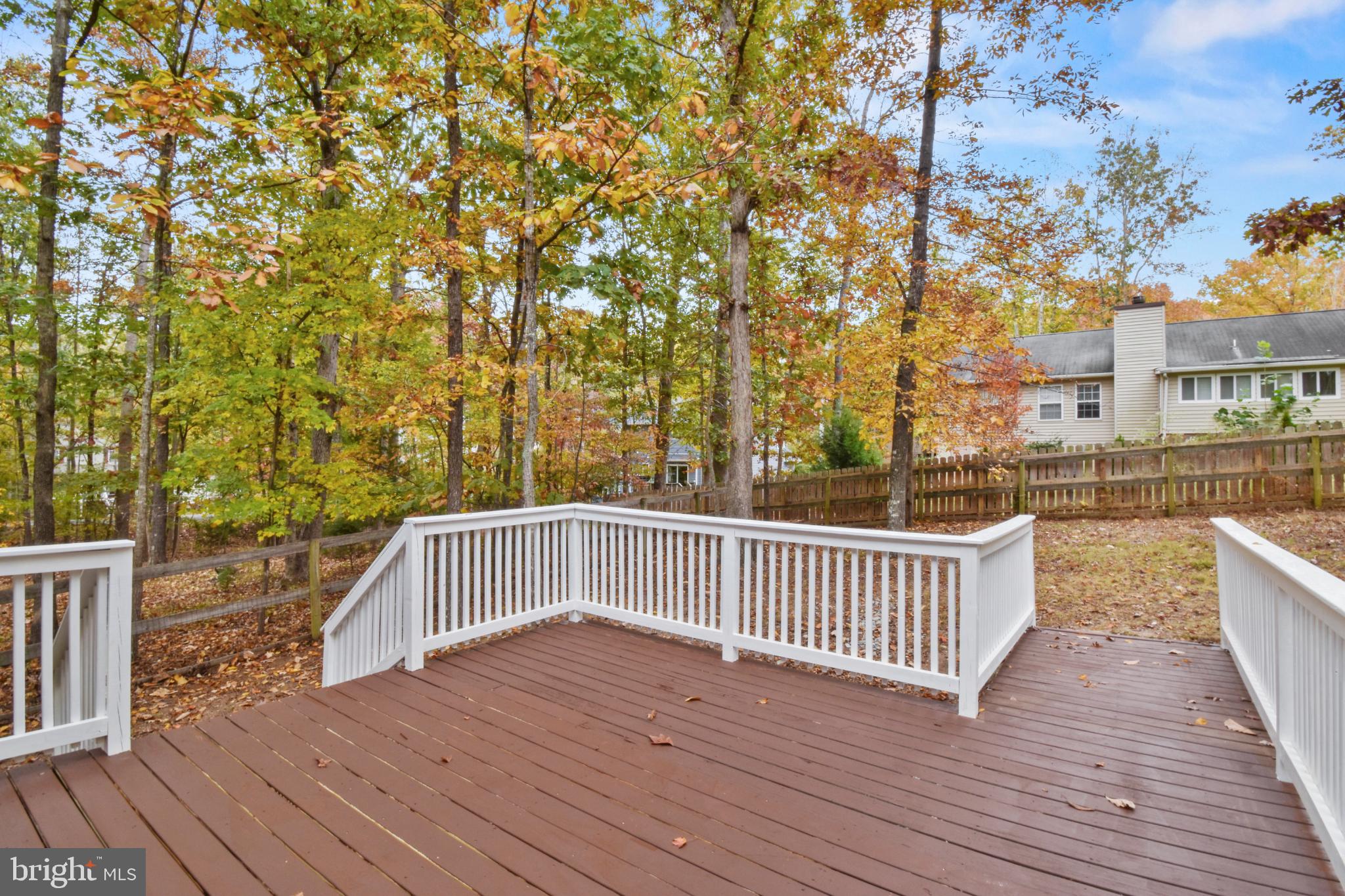 LAKE MONTICELLO - Residential