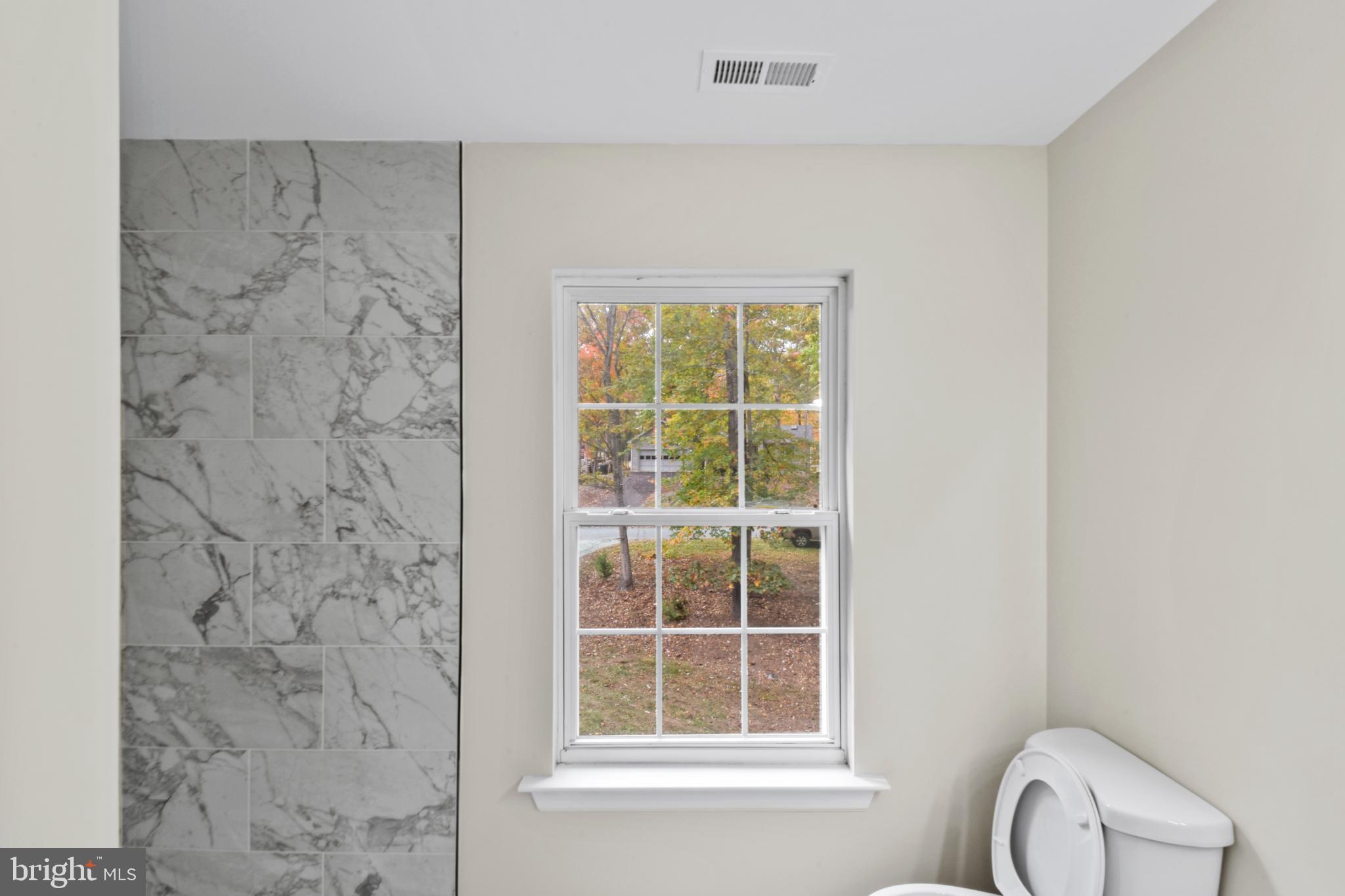 LAKE MONTICELLO - Residential