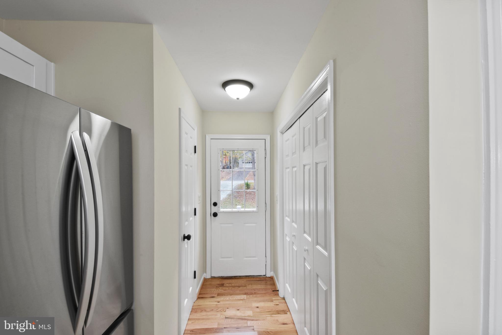 LAKE MONTICELLO - Residential