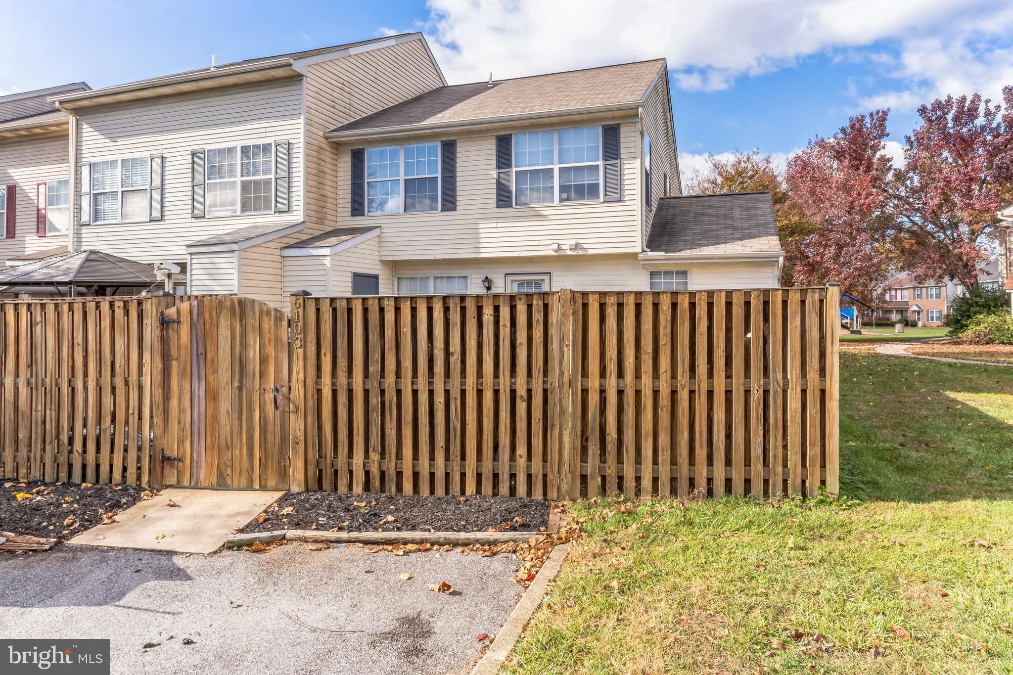 ST CHARLES SUB - HAMPSHIRE - Residential