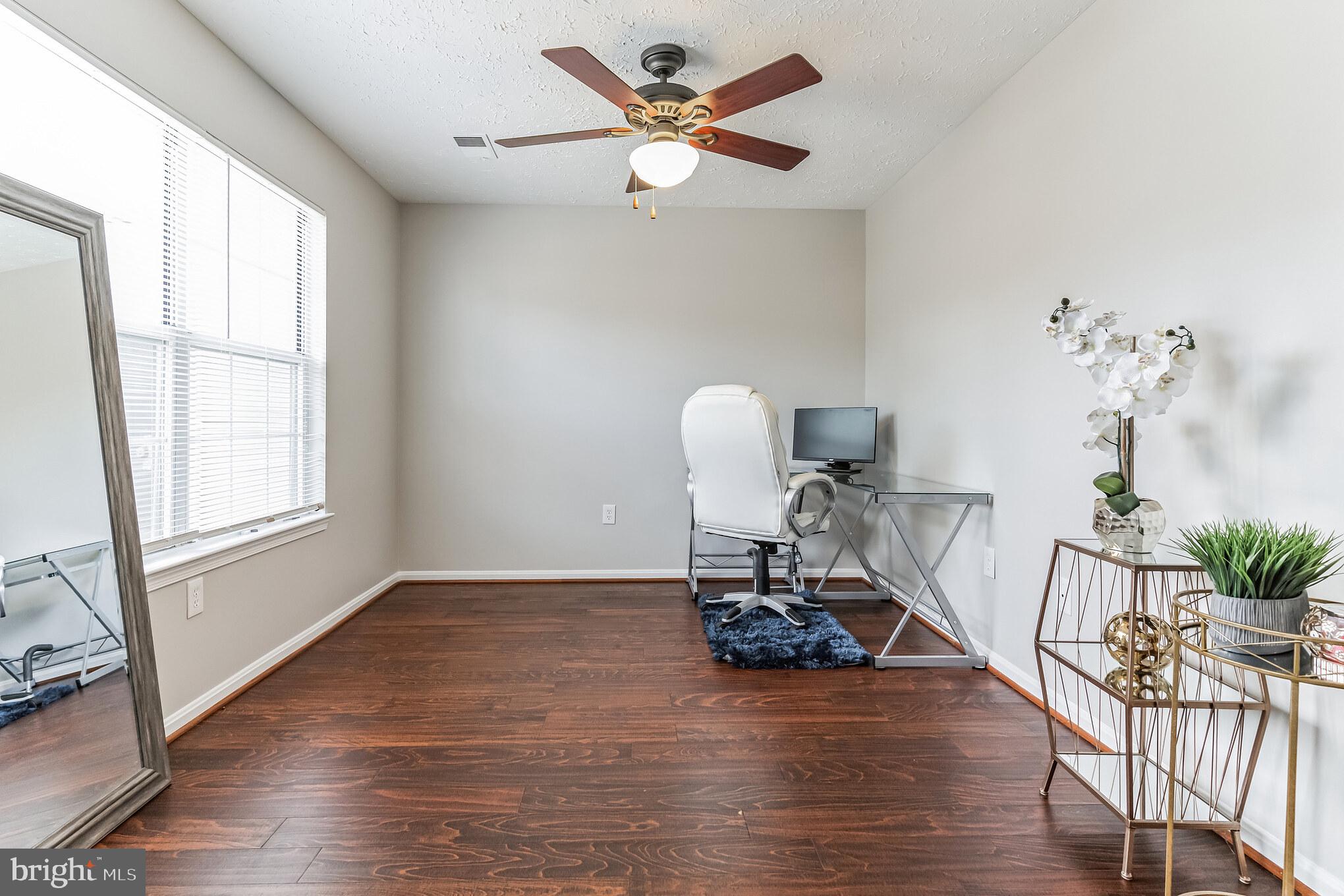 ST CHARLES SUB - HAMPSHIRE - Residential