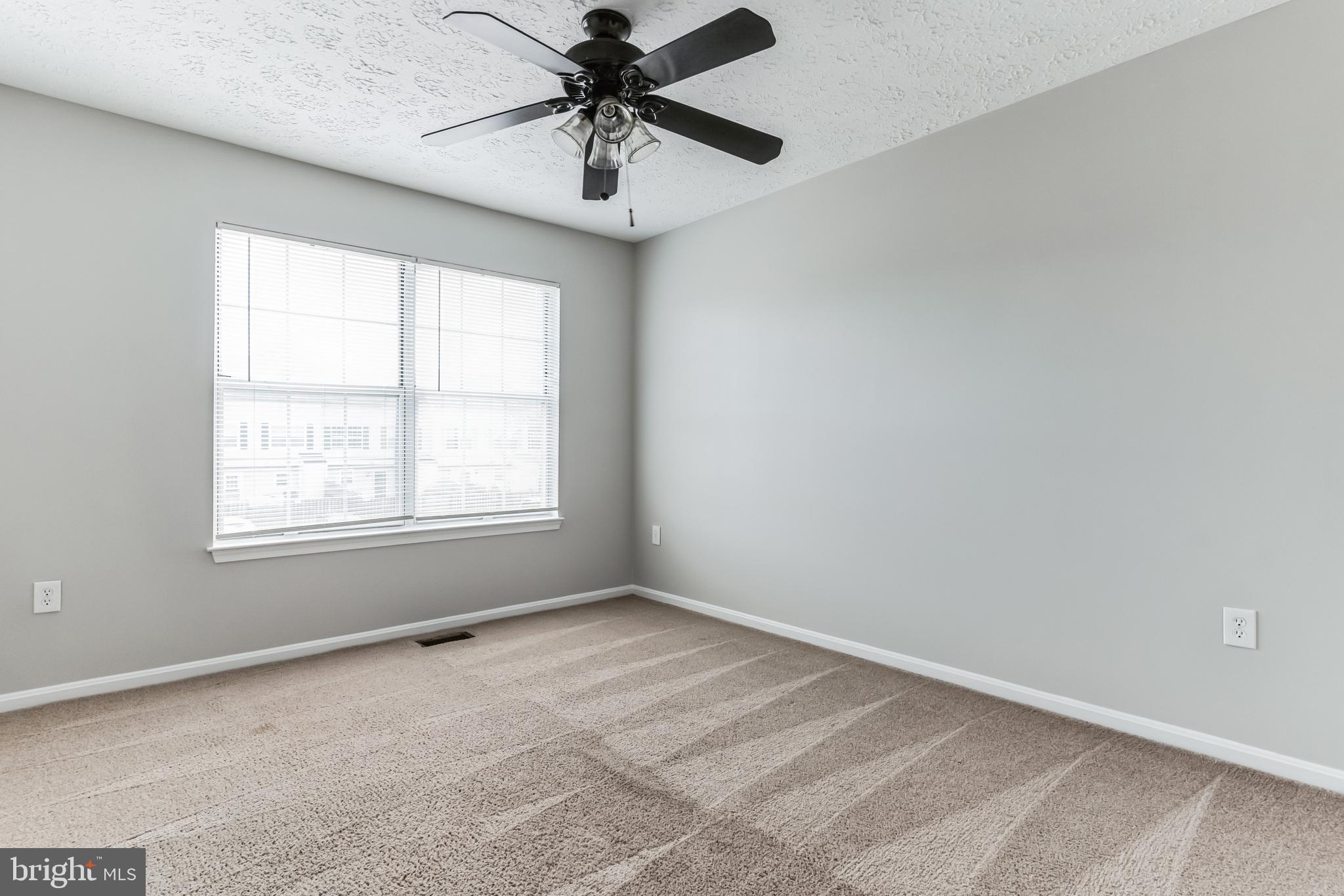 ST CHARLES SUB - HAMPSHIRE - Residential