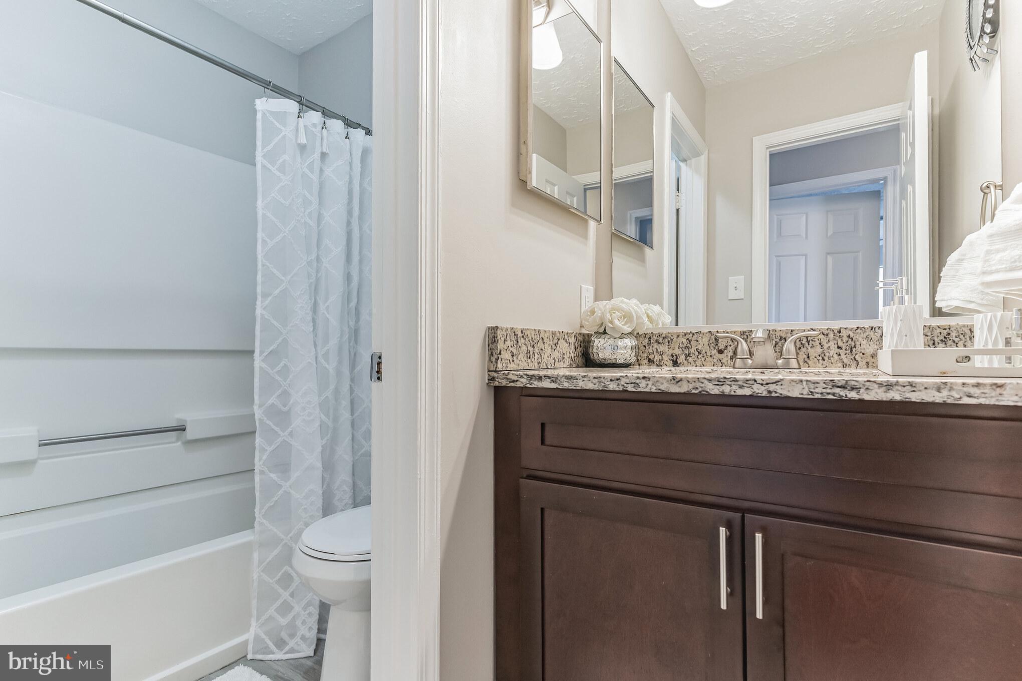 ST CHARLES SUB - HAMPSHIRE - Residential