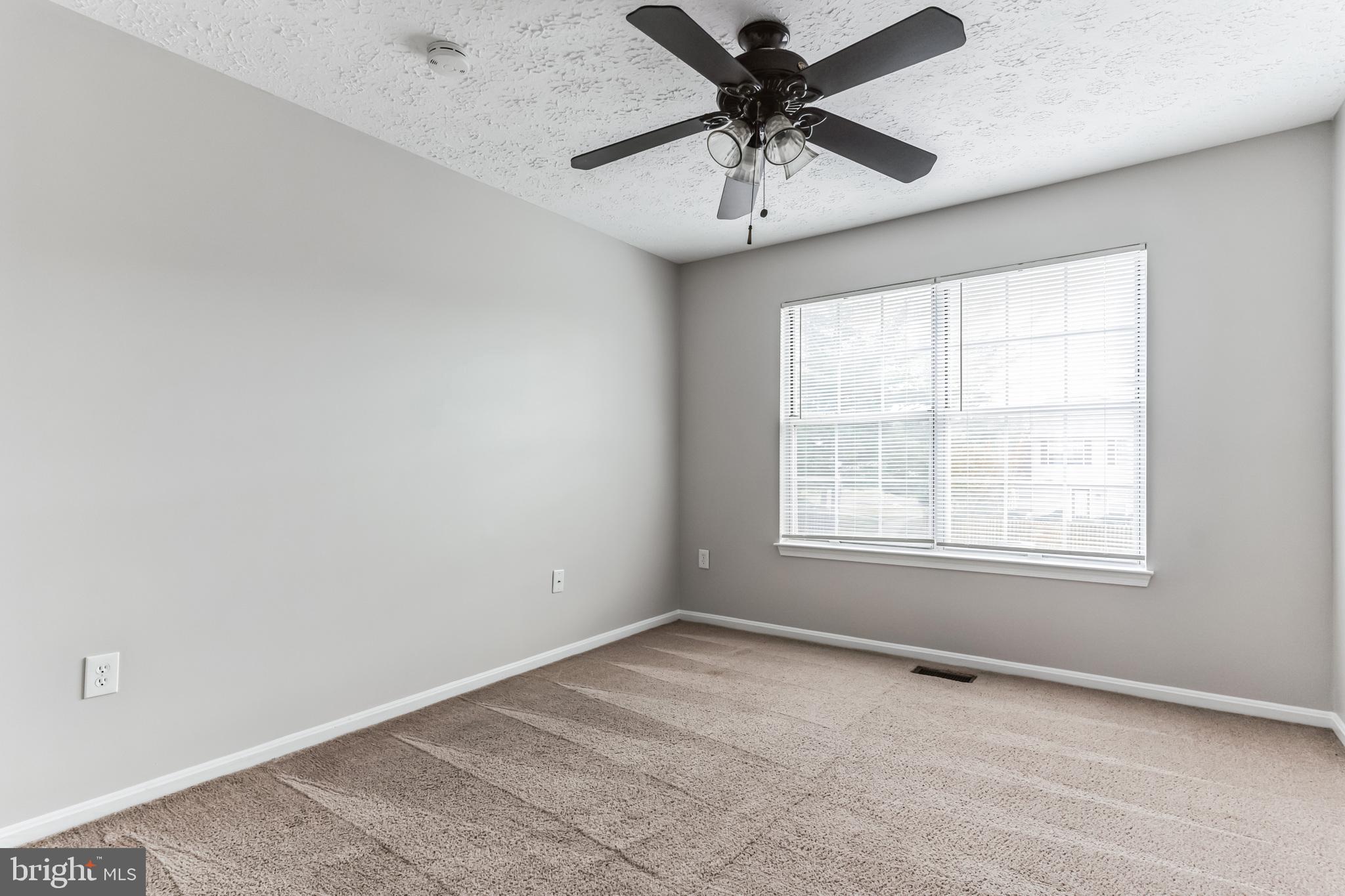 ST CHARLES SUB - HAMPSHIRE - Residential