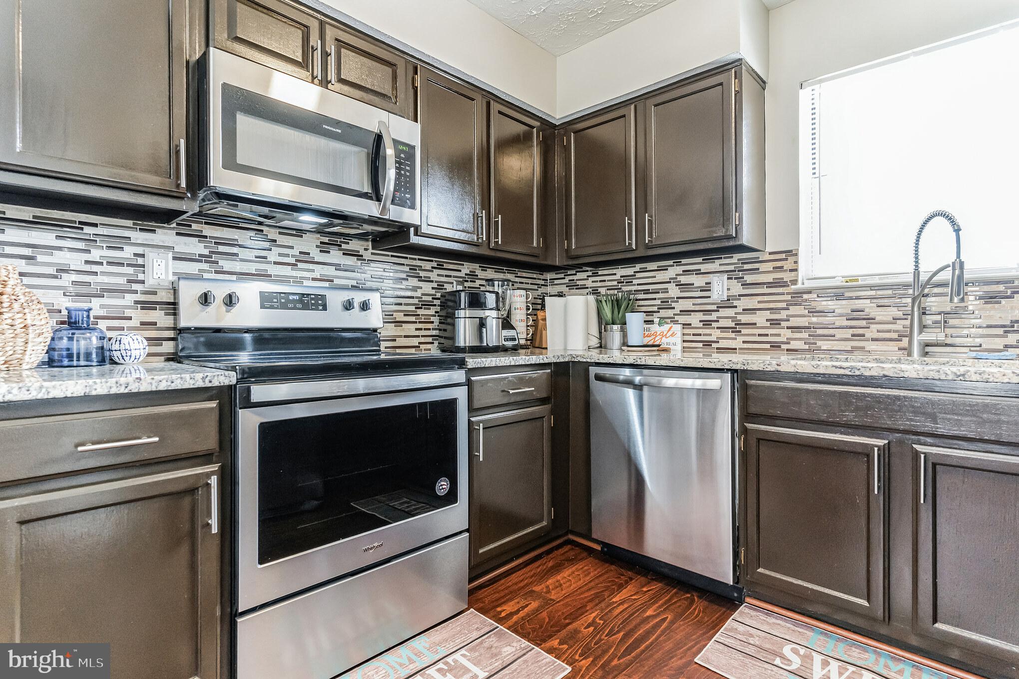 ST CHARLES SUB - HAMPSHIRE - Residential