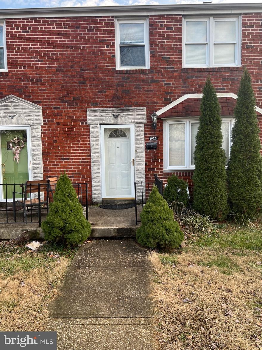 OPEN KITCHEN WITH GRANITE COUNTERTOPS, EXTRA POWERFUL EXHAUST FAN, ALL 3 BEDROOMS AND LIVING ROOM HARDWOOD FLOOR, REAR CAR PARKING FOR 2 CARS, CENTRAL AIR BASEMENT WITH HALF BATH, EASY TO SHOW .CALL SHOWING TIME  TO SCHEDULE A SHOWING.