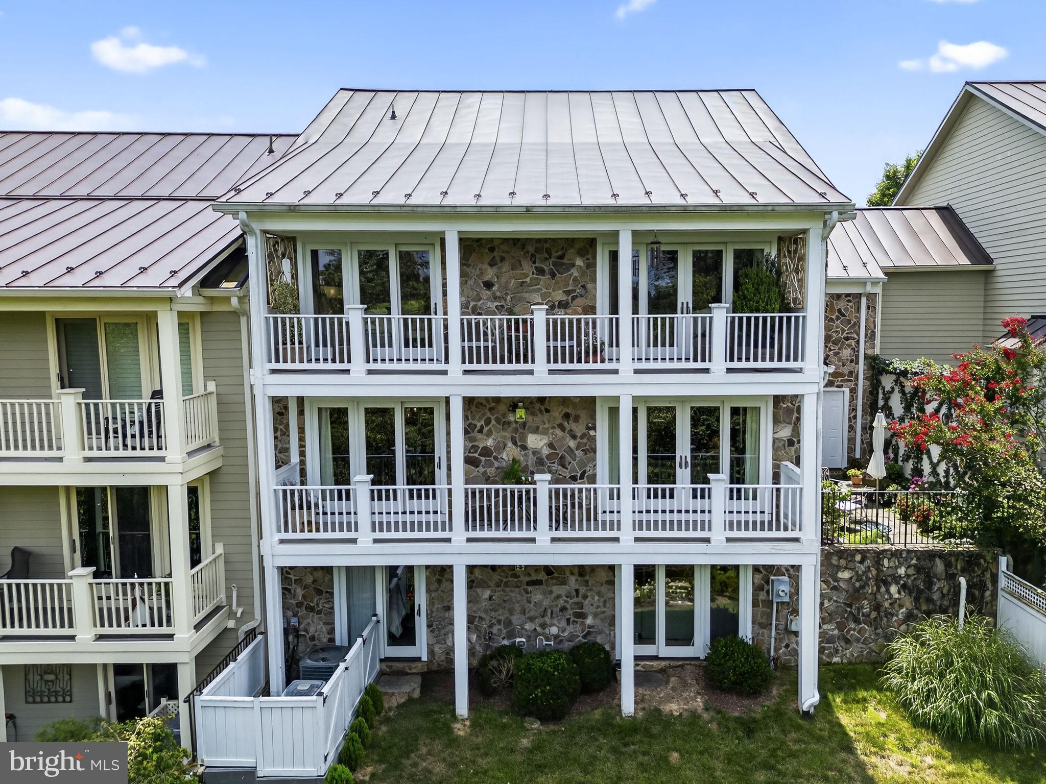 MIDDLEBURG - Residential