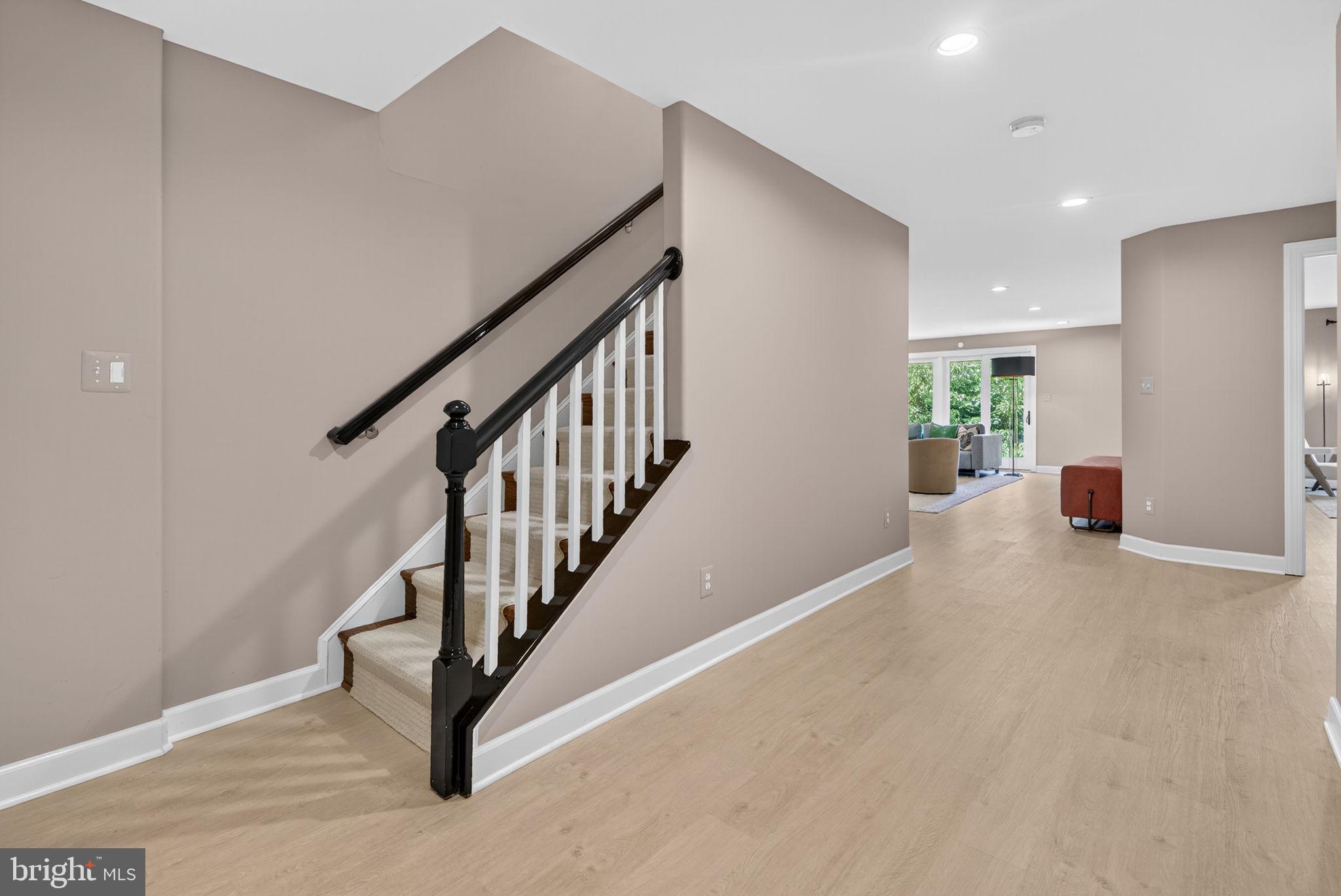 MIDDLEBURG - Residential