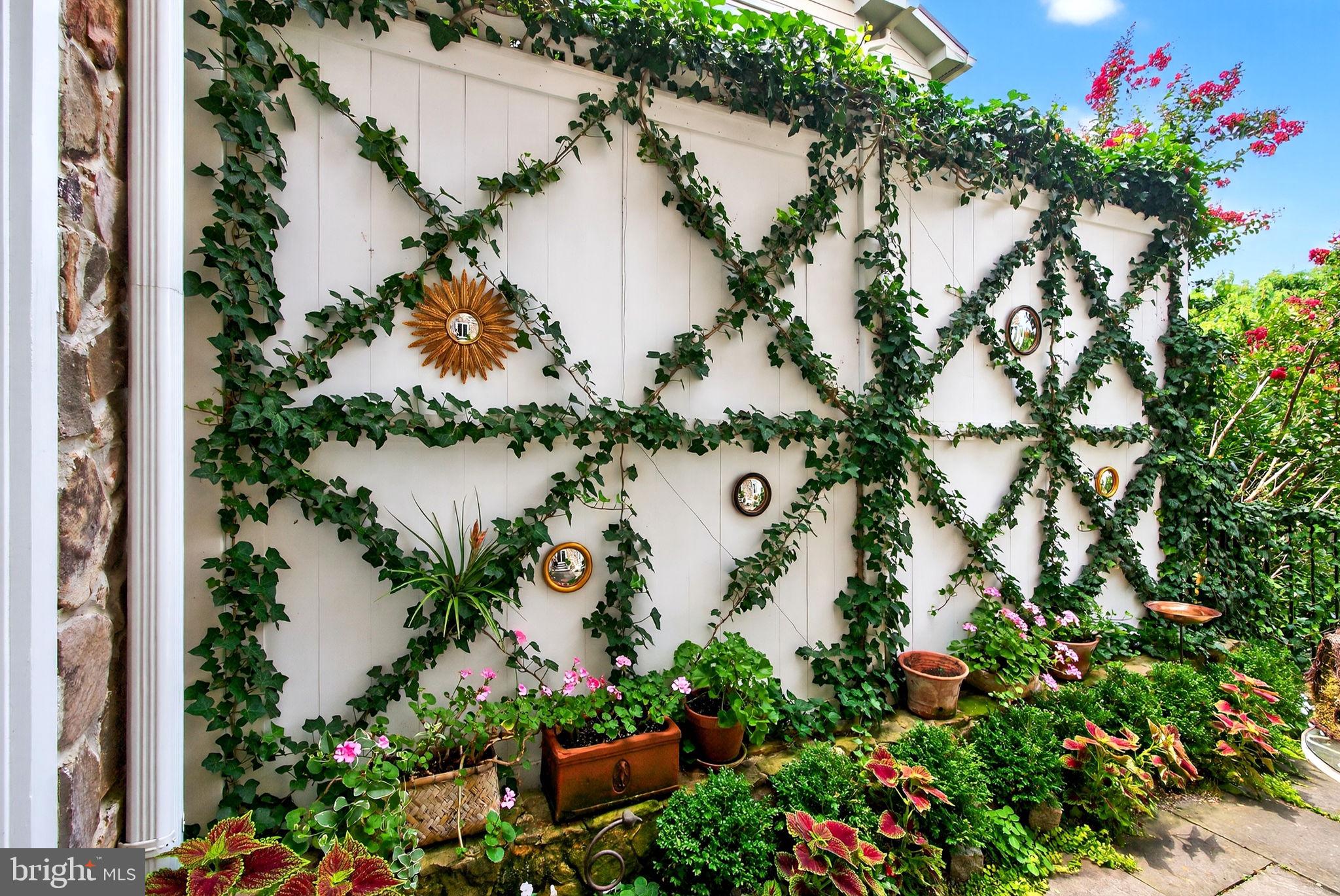 MIDDLEBURG - Residential