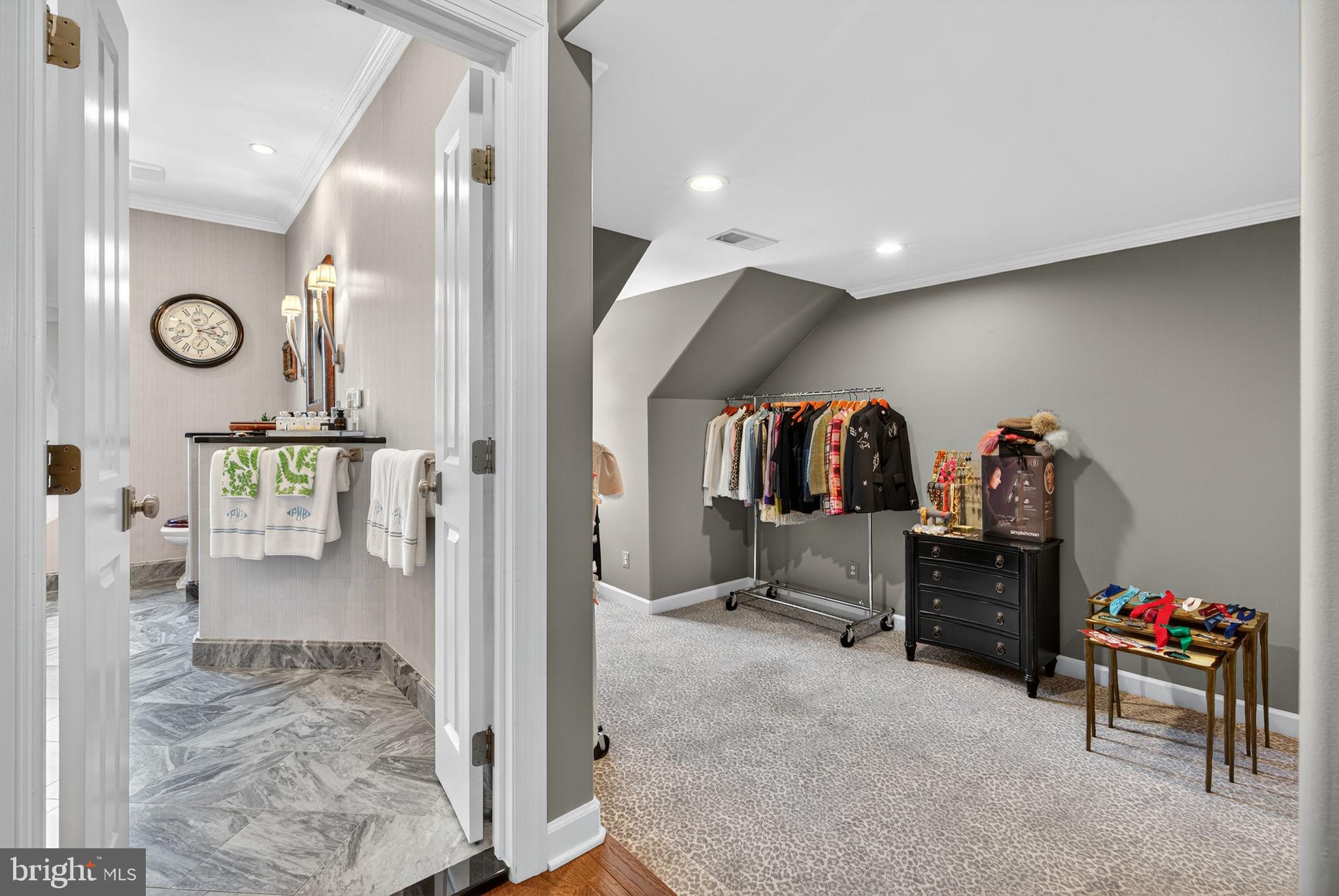 MIDDLEBURG - Residential