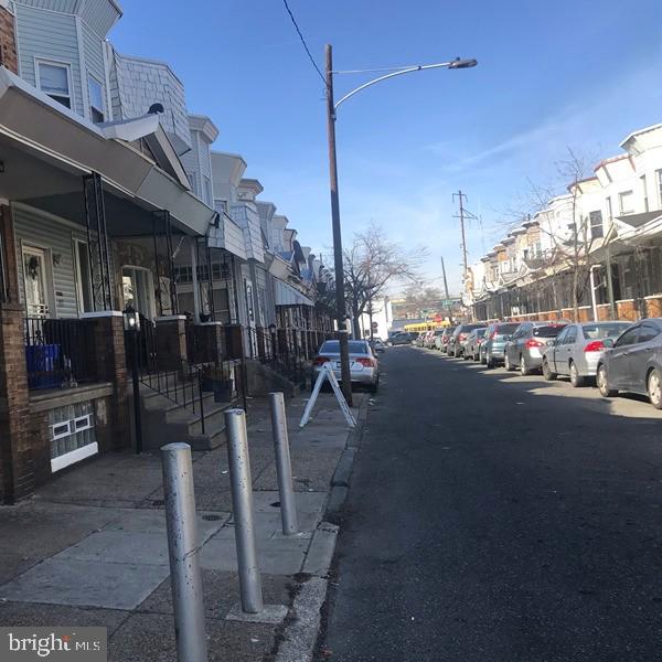 KENSINGTON - Residential