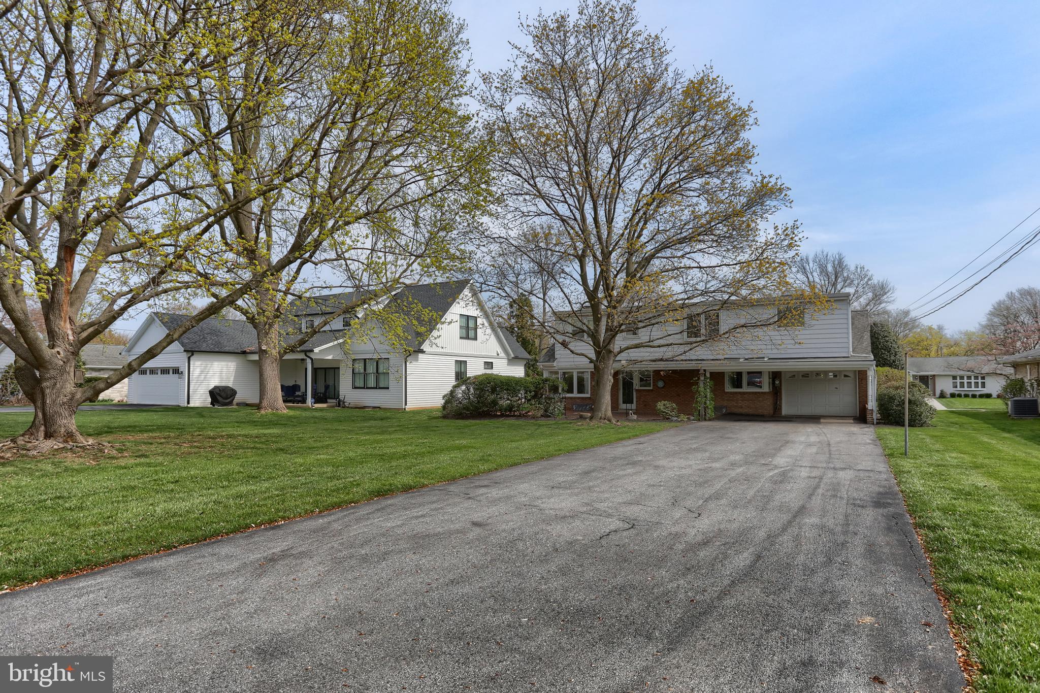 HERSHEY VILLAGE - Residential