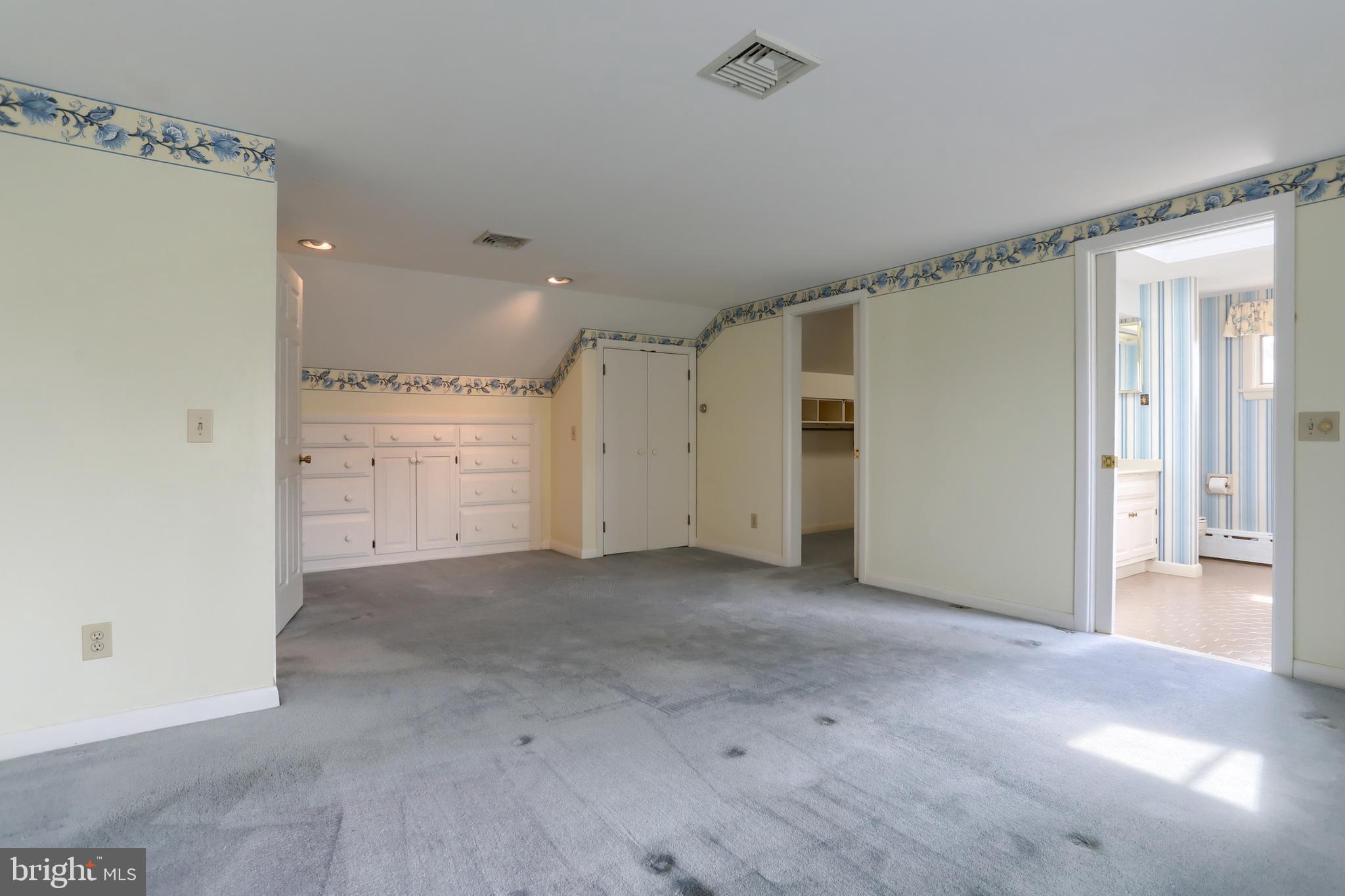 HERSHEY VILLAGE - Residential