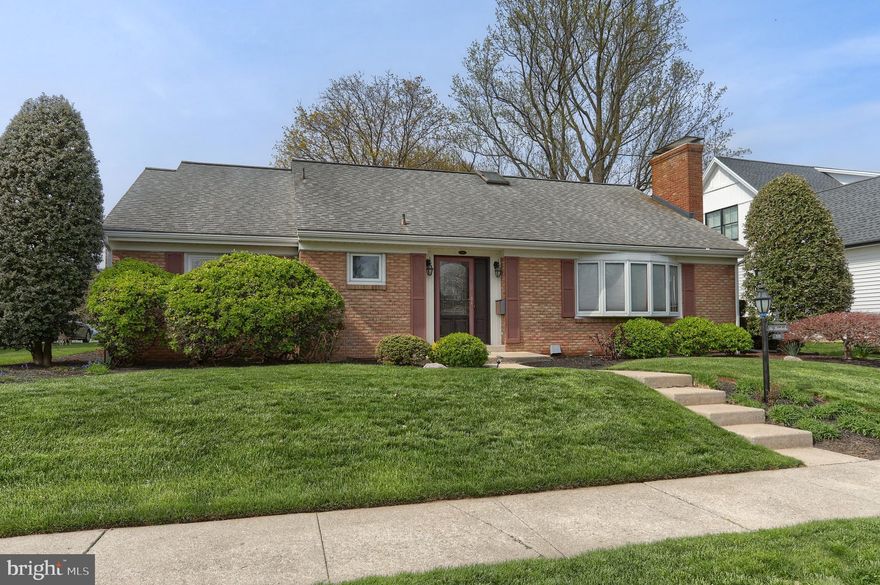 𝘾𝙝𝙖𝙧𝙢𝙞𝙣𝙜  𝙝𝙤𝙢𝙚 𝙞𝙣 𝙩𝙝𝙚 𝙃𝙚𝙖𝙧𝙩 𝙤𝙛 𝙃𝙚𝙧𝙨𝙝𝙚𝙮 𝙑𝙞𝙡𝙡𝙖𝙜𝙚!
𝗡𝗲𝘀𝘁𝗹𝗲𝗱 𝗶𝗻 𝗼𝗻𝗲 𝗼𝗳 𝗛𝗲𝗿𝘀𝗵𝗲𝘆'𝘀 𝗺𝗼𝘀𝘁 𝗱𝗲𝘀𝗶𝗿𝗮𝗯𝗹𝗲 𝗻𝗲𝗶𝗴𝗵𝗯𝗼𝗿𝗵𝗼𝗼𝗱𝘀, 𝘁𝗵𝗶𝘀 𝘀𝗼𝗹𝗶𝗱 𝗯𝗿𝗶𝗰𝗸 𝗵𝗼𝗺𝗲 𝗼𝗳𝗳𝗲𝗿𝘀 𝘁𝗶𝗺𝗲𝗹𝗲𝘀𝘀 𝗰𝗵𝗮𝗿𝗮𝗰𝘁𝗲𝗿 𝗮𝗻𝗱 𝗾𝘂𝗮𝗹𝗶𝘁𝘆 𝗰𝗿𝗮𝗳𝘁𝘀𝗺𝗮𝗻𝘀𝗵𝗶𝗽.  Step inside to find warm hardwood floors, a spacious living room with fireplace, and a dining room just off the kitchen—ideal for family gatherings and meals. The kitchen features solid oak cabinetry, newer appliances, and a cozy banquette for casual dining. A versatile main-floor room offers the option for a bedroom, home office, or living room and is conveniently located next to the full bath. The finished lower level offers a spacious family room complete with a bar, sink, fridge, and a convenient half bath—perfect for entertaining or relaxing with friends or family. Along with a laundry area, cedar closet, built-in ironing board, utility sink and storage room.  The primary suite features custom built-ins, a walk-in closet, and a private ensuite with a double vanity, shower, and jetted soaking tub. Situated on a nicely sized lot, you'll enjoy outdoor living on the covered 12x20 brick patio—a great space to relax or entertain. 1 car attached garage and a 16x19 carport with rear entry and a driveway for additional parking.  New Central Air was recently installed.  You will appreciate the maintained mature landscaping that adds beauty and standout curb appeal.  Enjoy a leisurely walk through the vibrant neighborhood with downtown shops, dining, parks, schools and all that Hershey has to offer just steps away or a short drive to the Hershey Medical Center, major routes and other amenities.   Location doesn’t get better than this! This home offers the perfect blend of comfort, convenience, and lifestyle—making it a rare find in Hershey Village.  Don't miss your chance to own a piece of the 𝓢𝔀𝓮𝓮𝓽𝓮𝓼𝓽 𝓟𝓵𝓪𝓬𝓮 𝓸𝓷 𝓔𝓪𝓻𝓽𝓱!