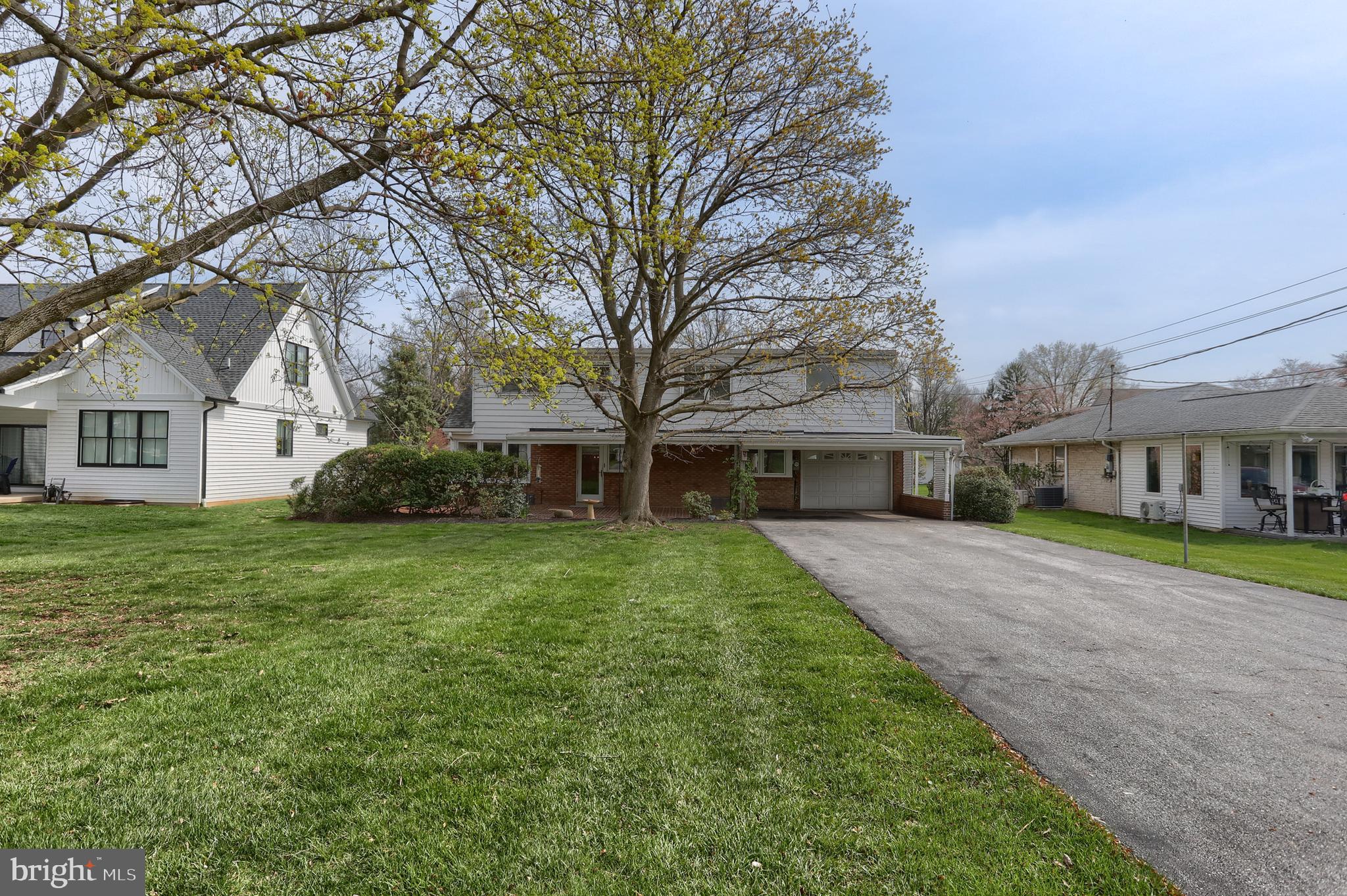 HERSHEY VILLAGE - Residential