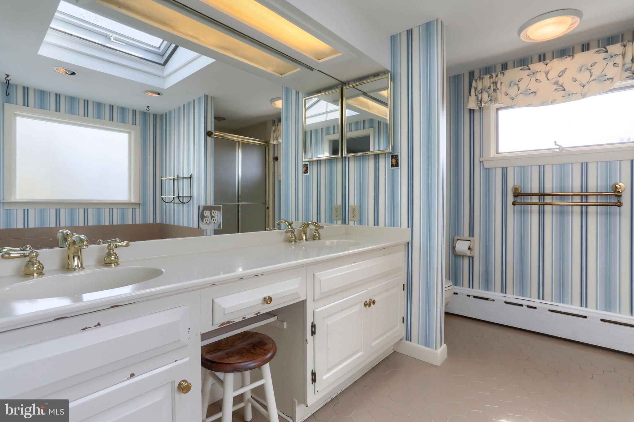 HERSHEY VILLAGE - Residential