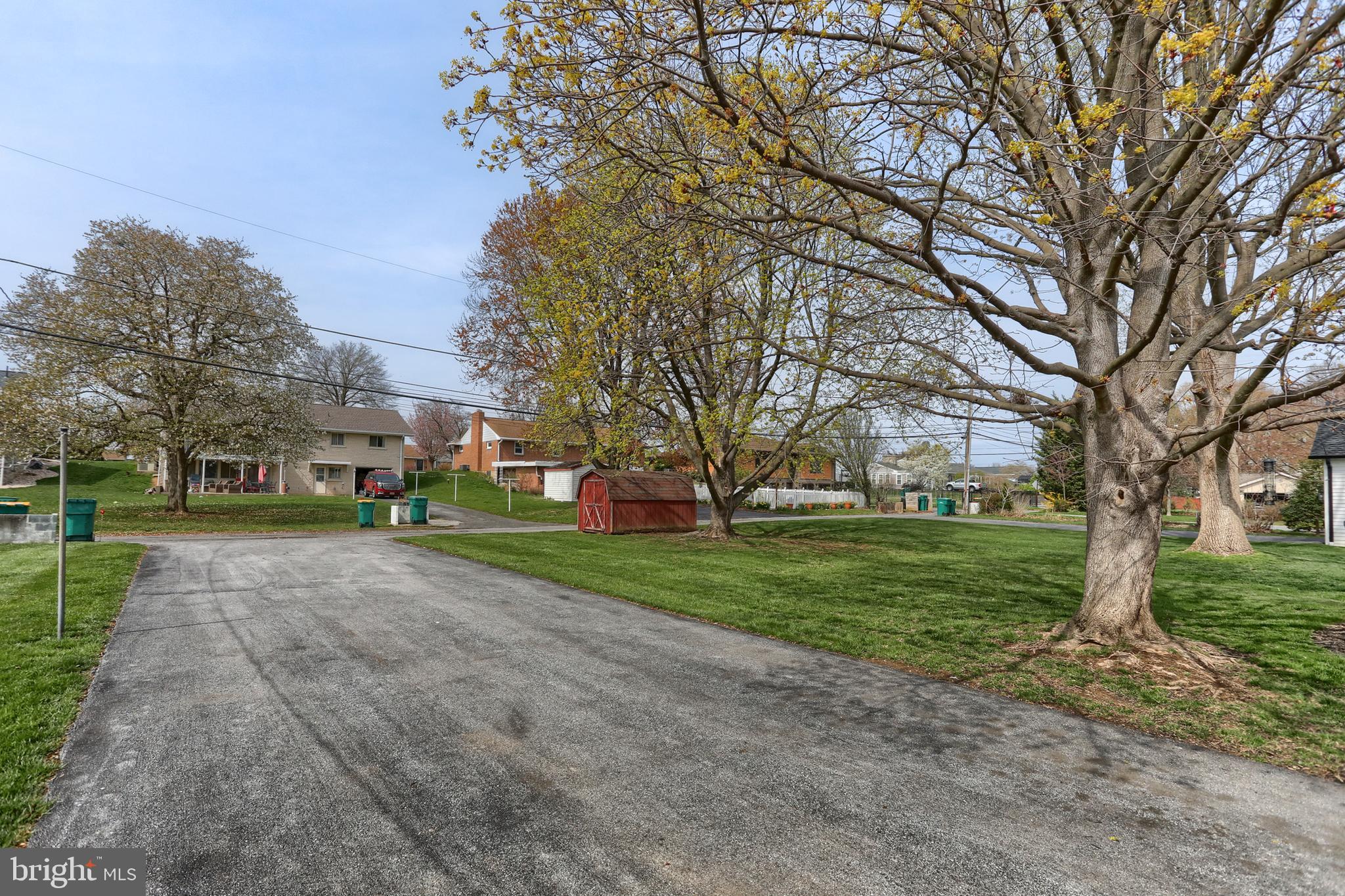 HERSHEY VILLAGE - Residential