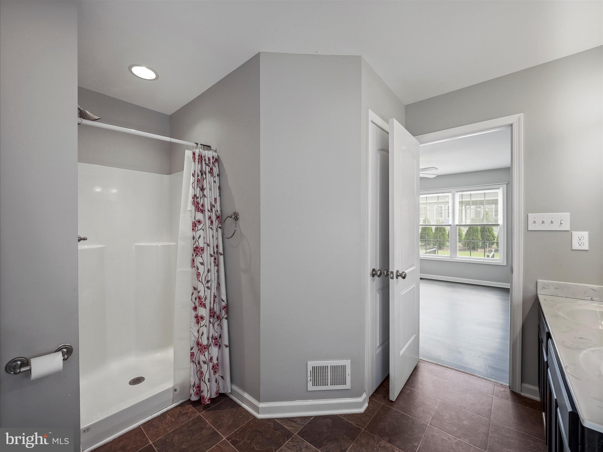 RED HILL - Residential Lease