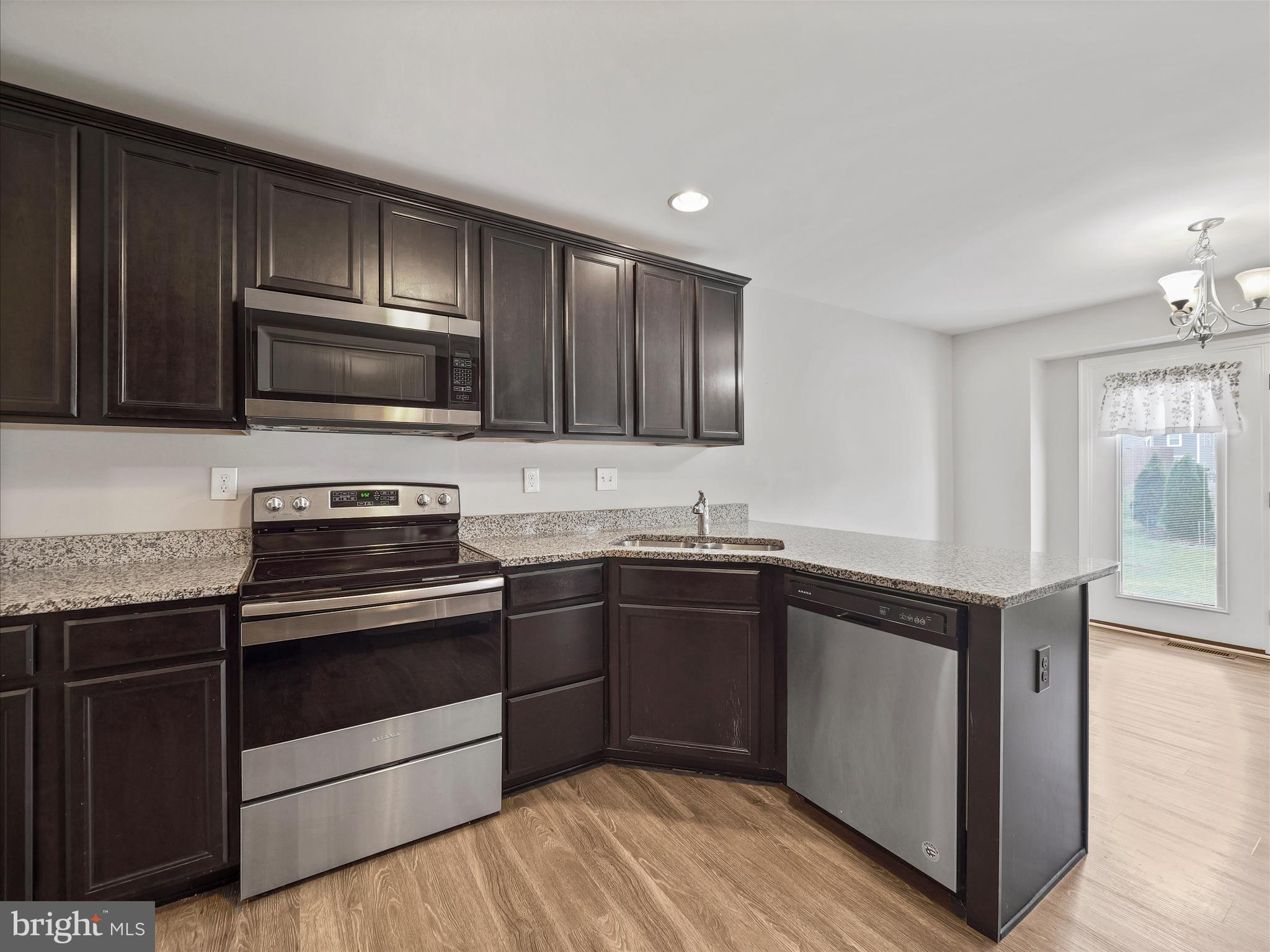 RED HILL - Residential Lease