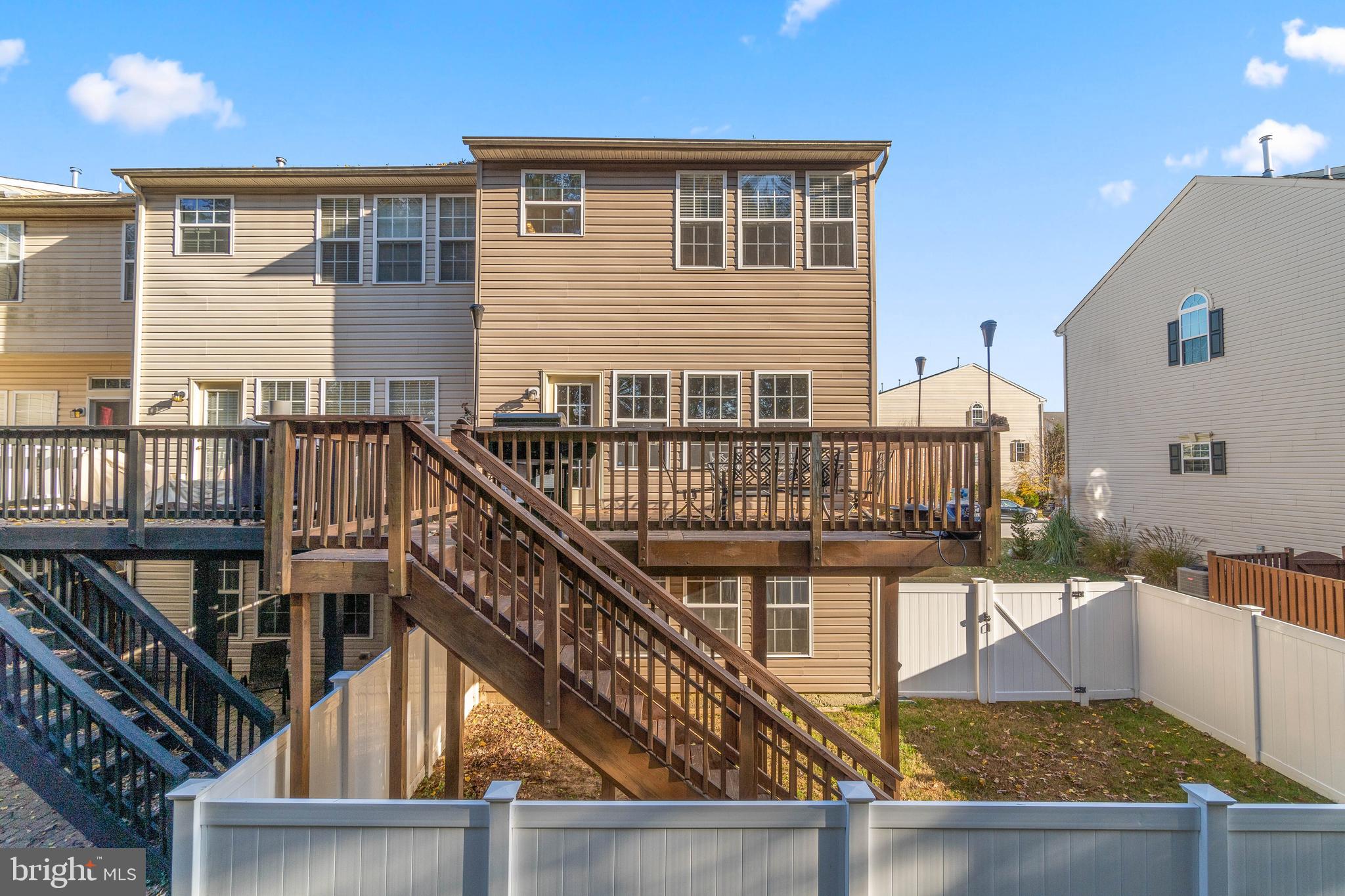 TANYARD SPRINGS - Residential