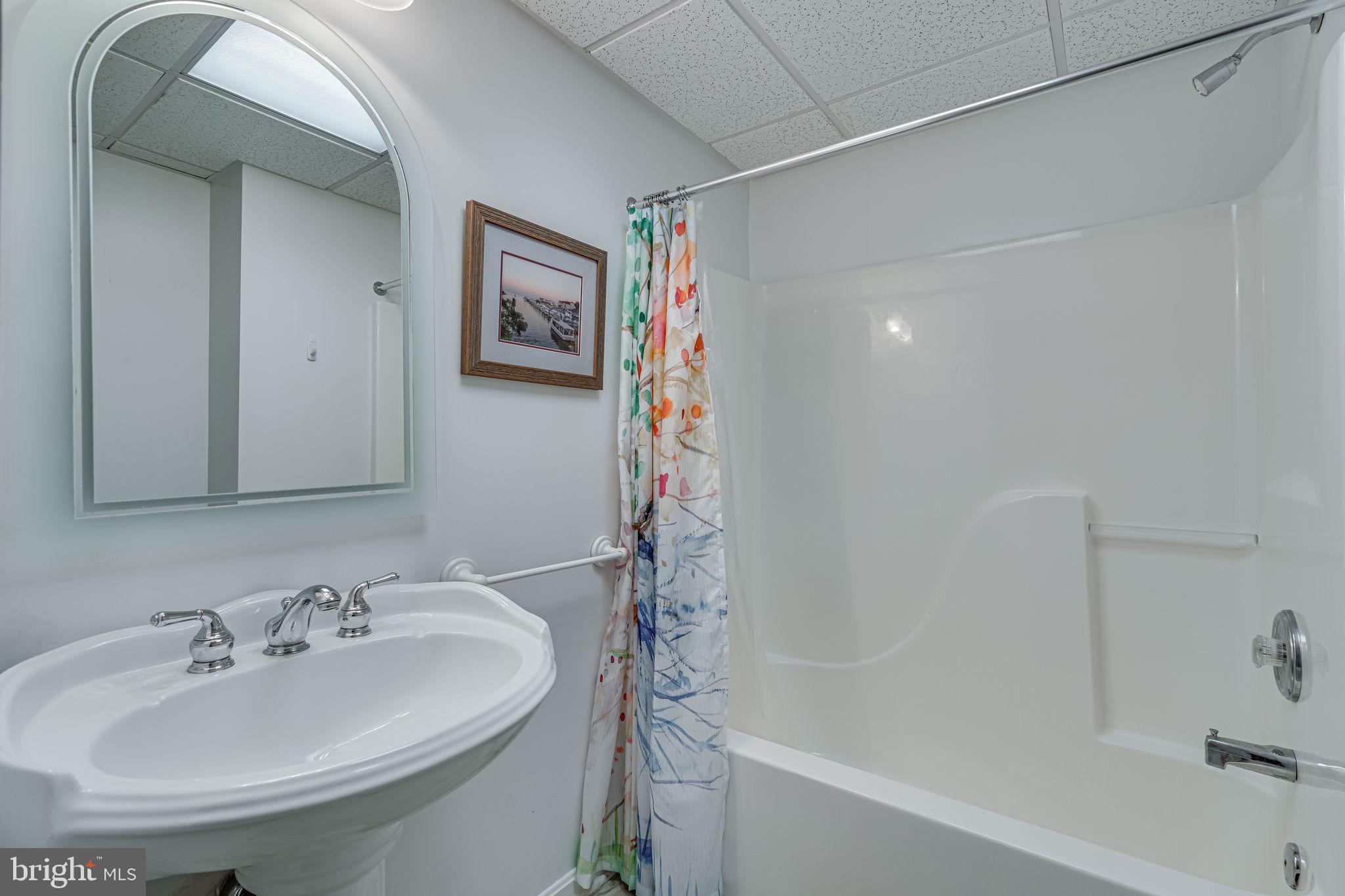 CALVERT ESTATES - Residential