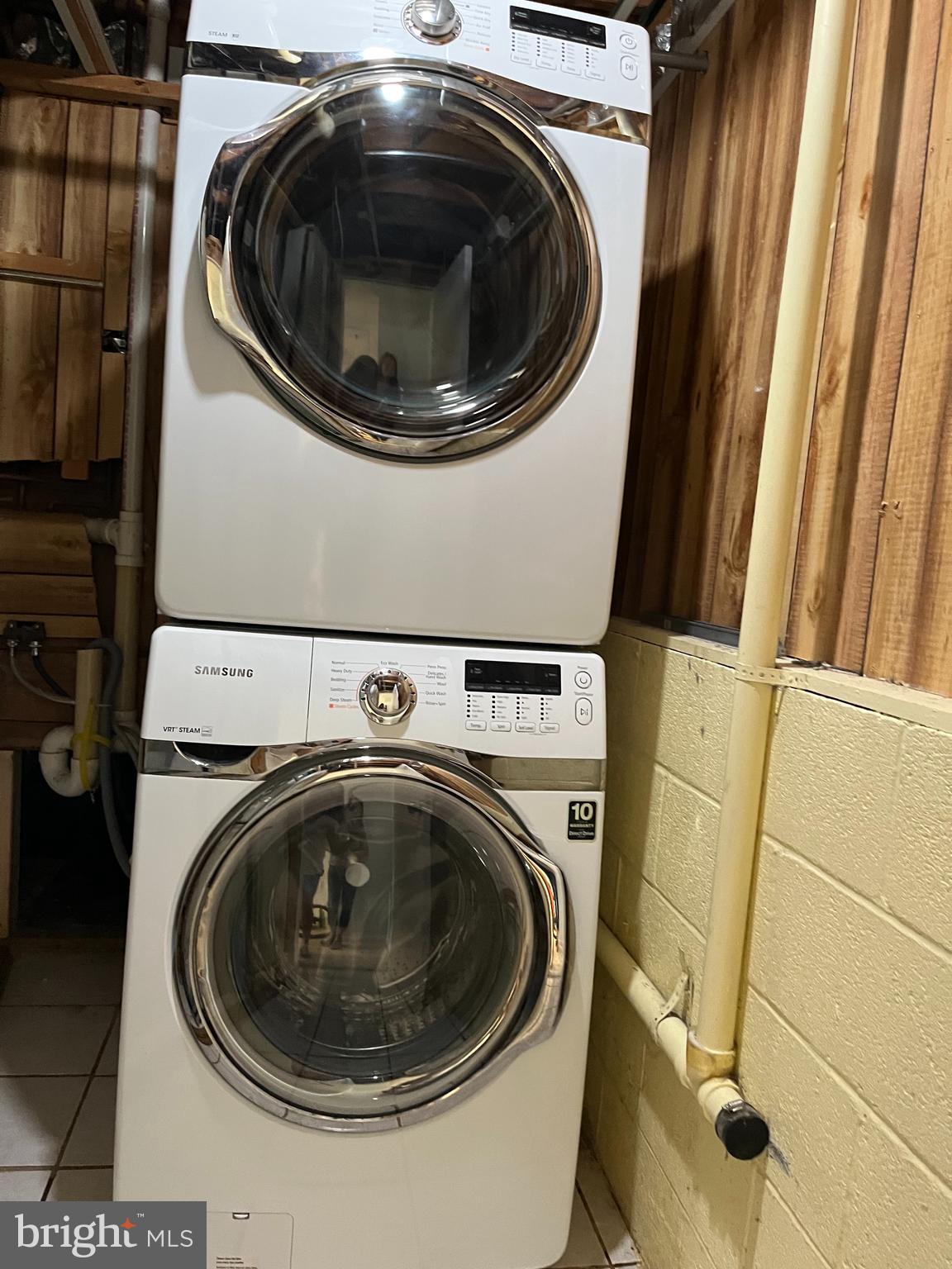 TARTAN HILL - Residential