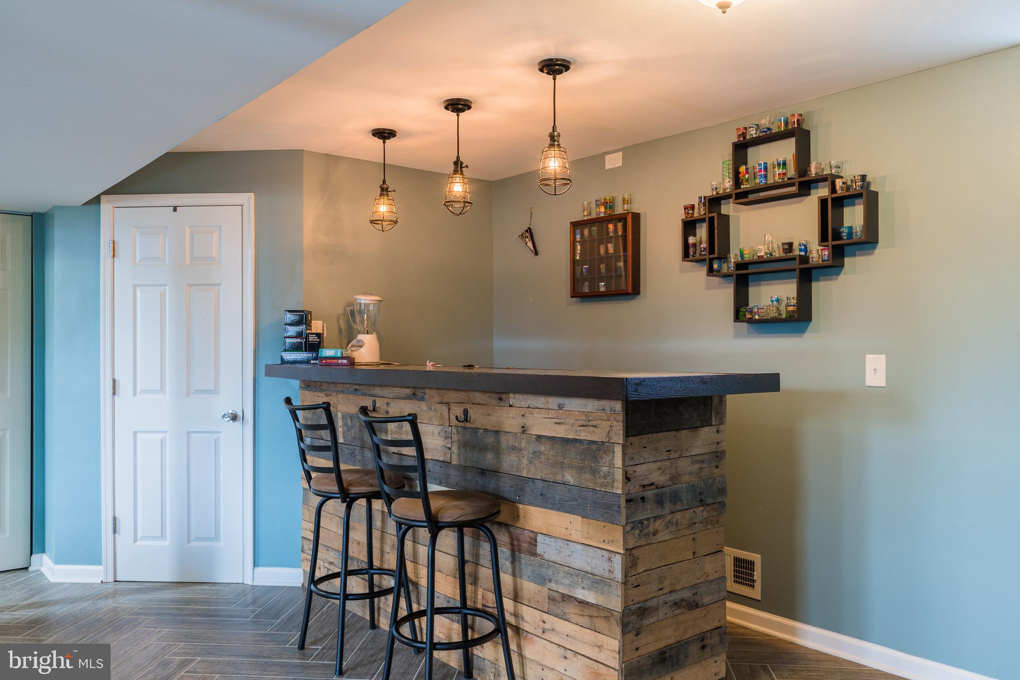 BEAVERBROOK - Residential