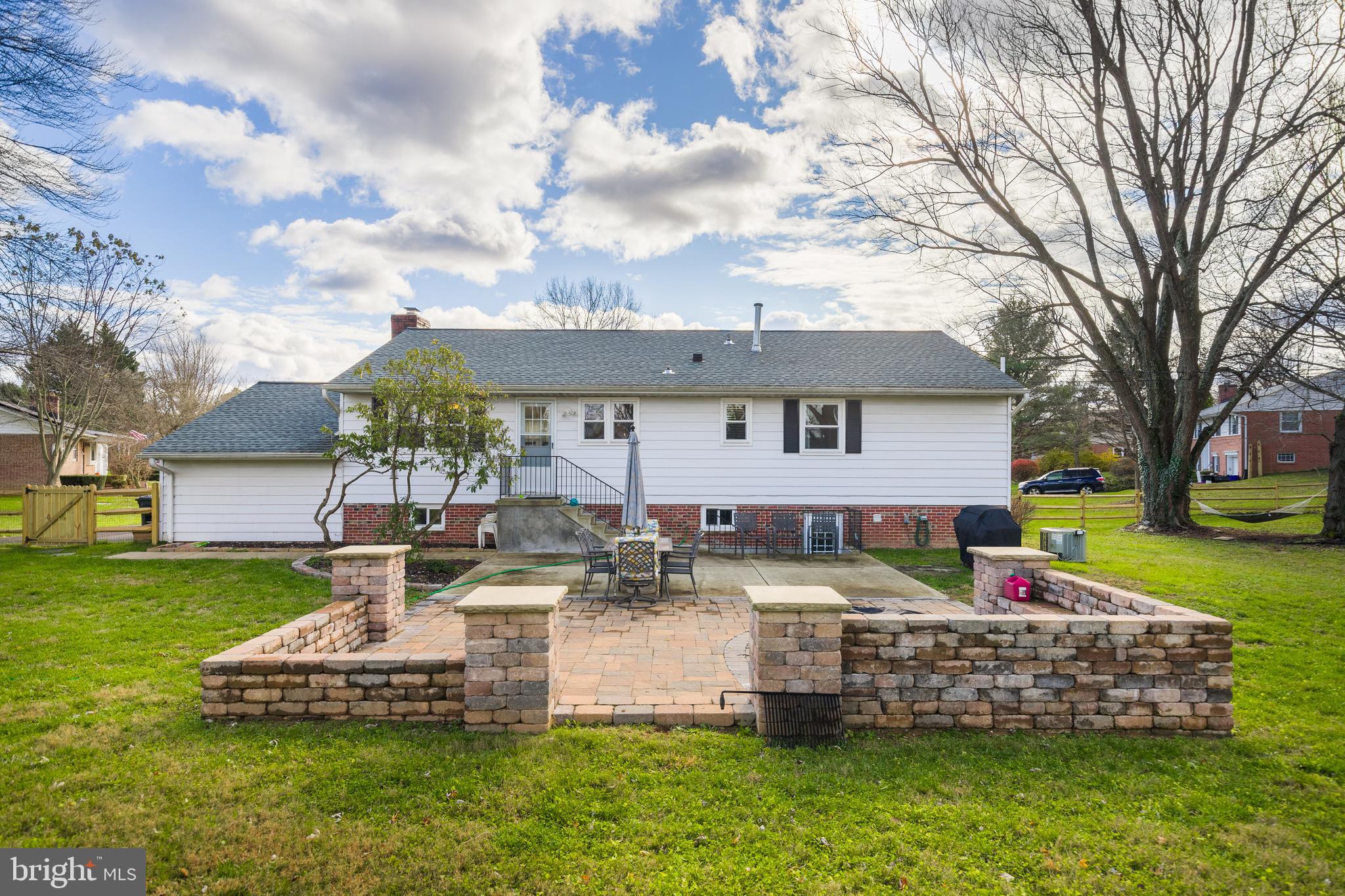 BEAVERBROOK - Residential