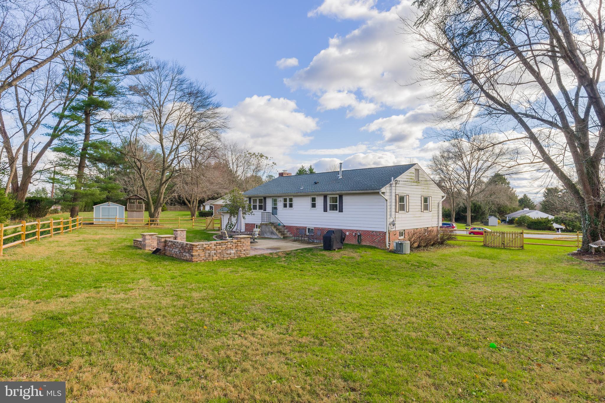 BEAVERBROOK - Residential