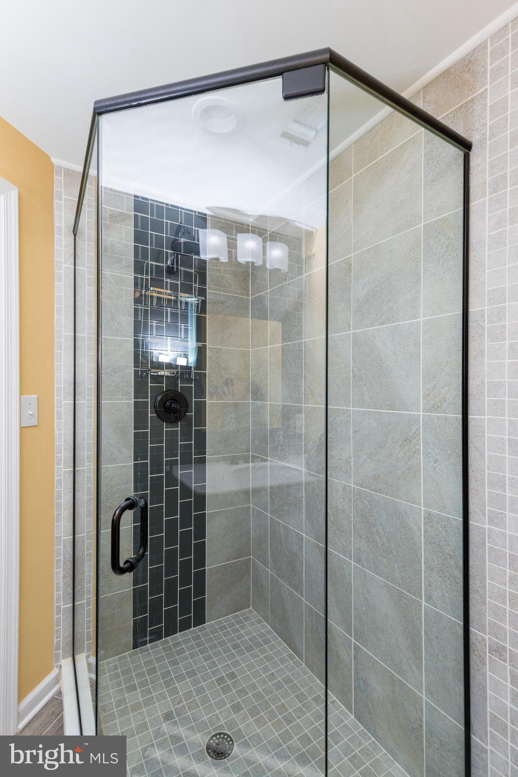 BEAVERBROOK - Residential