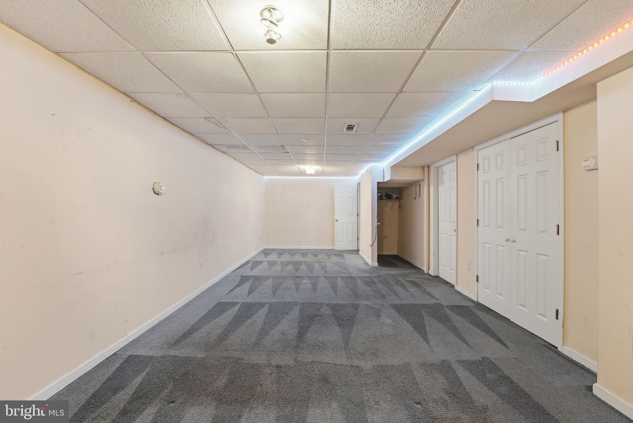 HAWKINS GATE - Residential