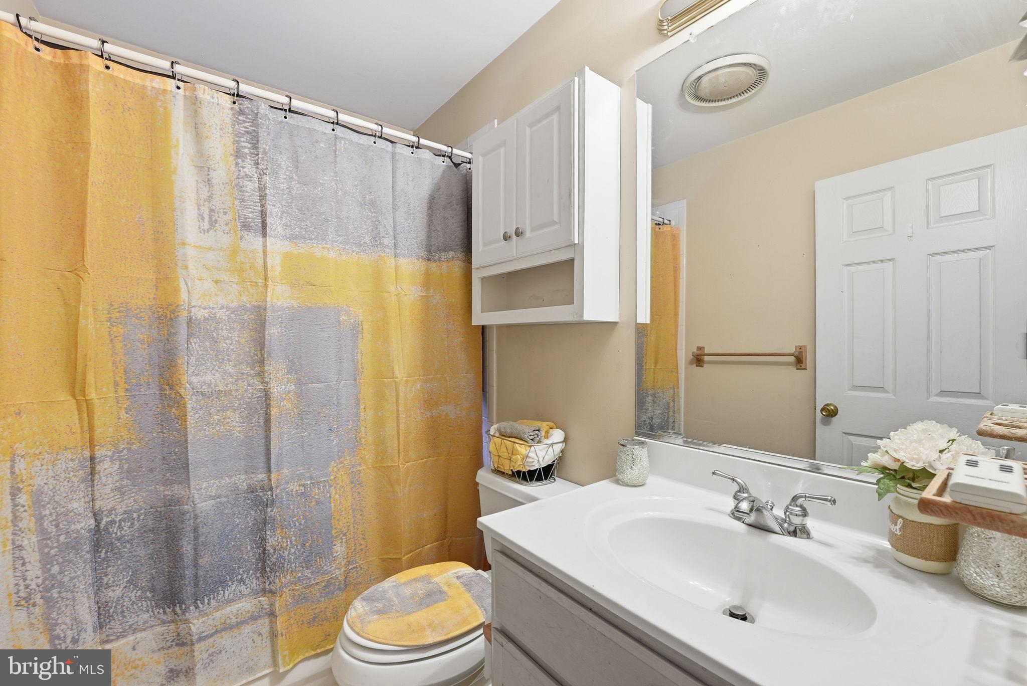 HAWKINS GATE - Residential