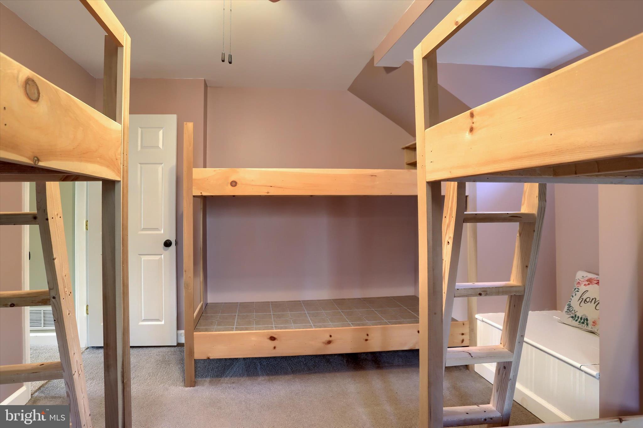 FAIRVIEW - Residential