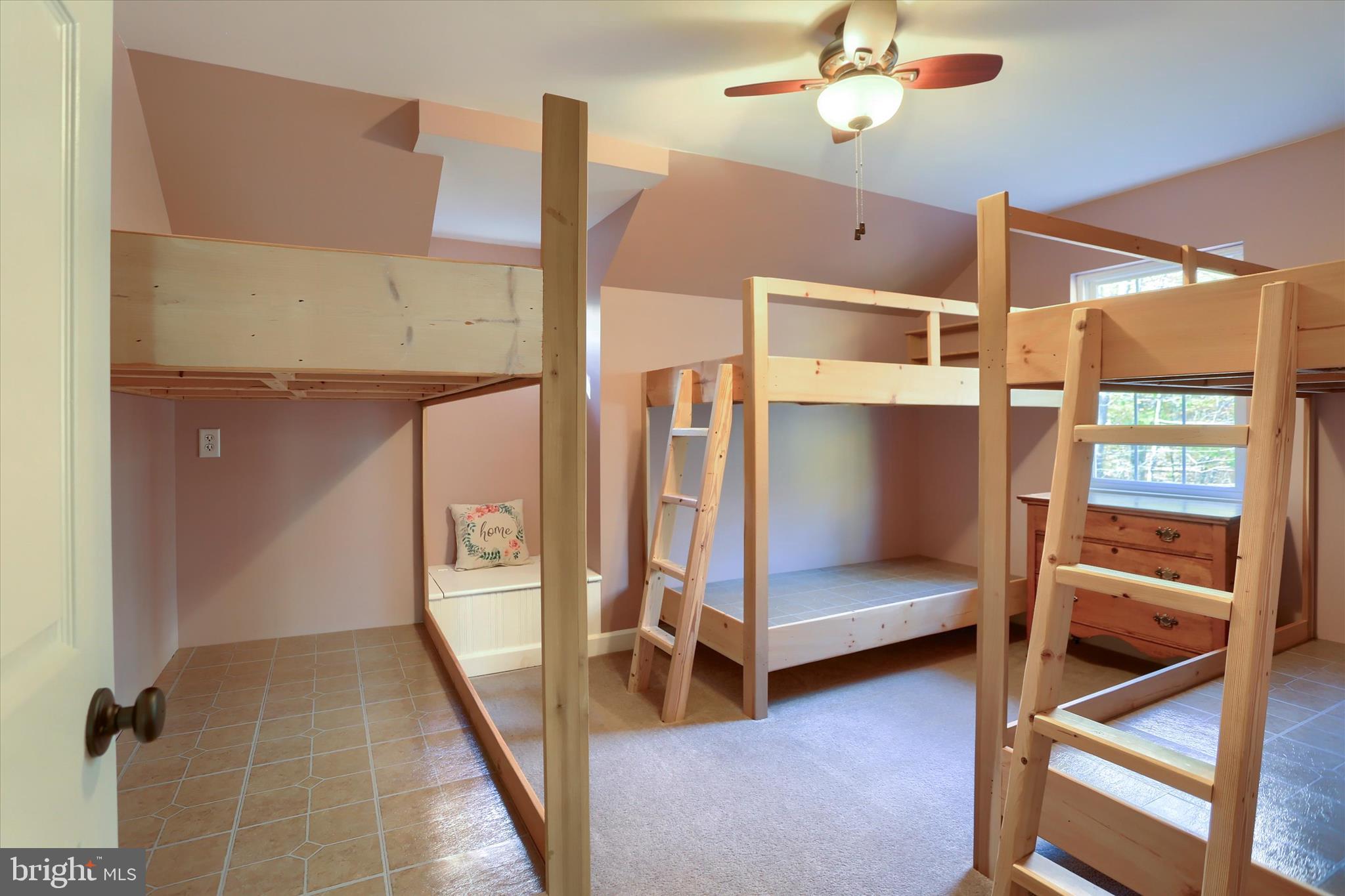 FAIRVIEW - Residential