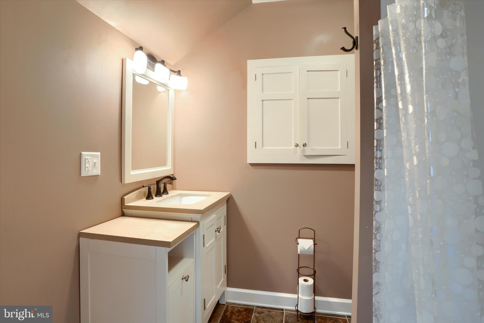 FAIRVIEW - Residential